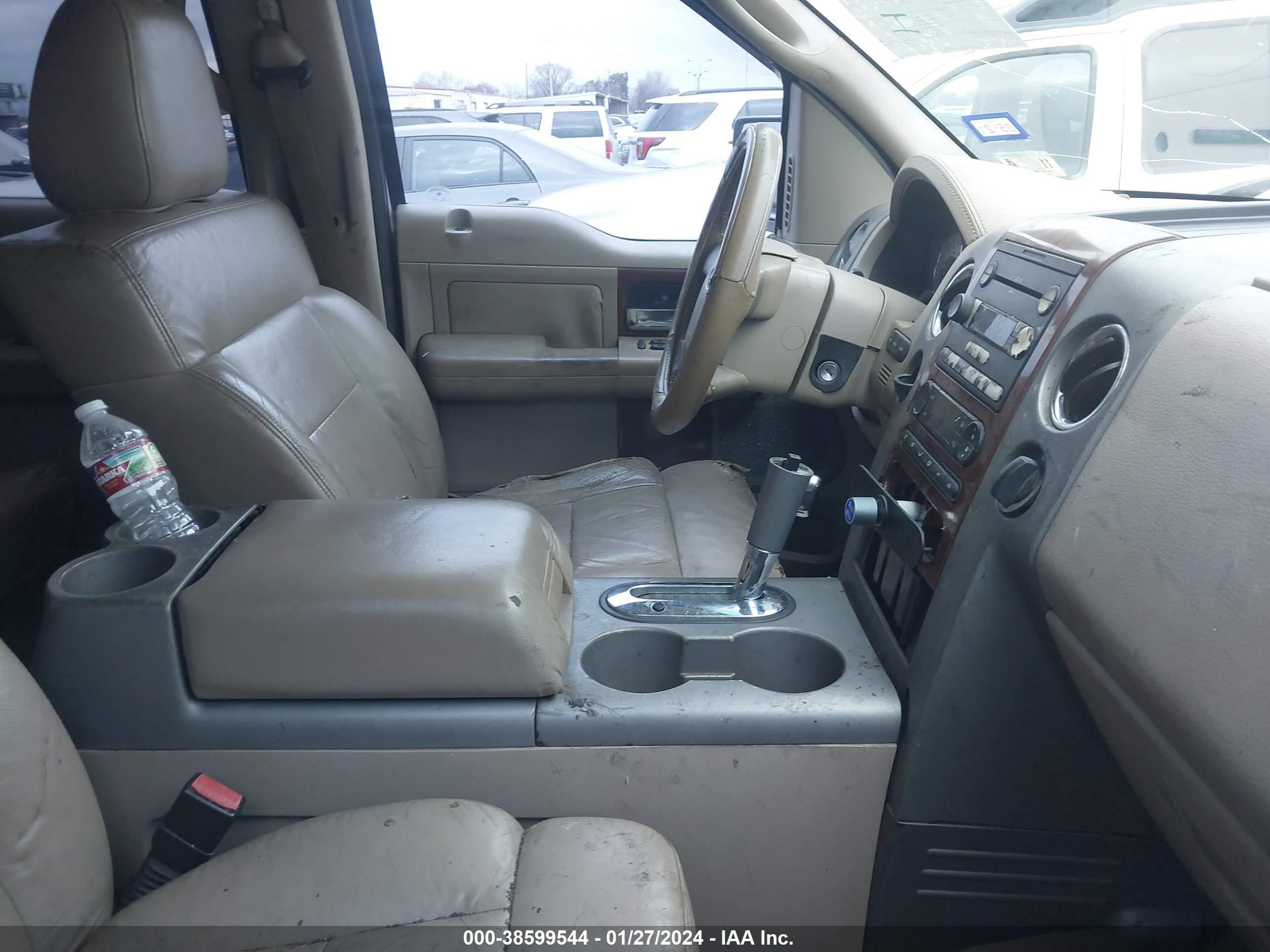 Photo 4 VIN: 1FTPW12505FB47466 - FORD F-150 