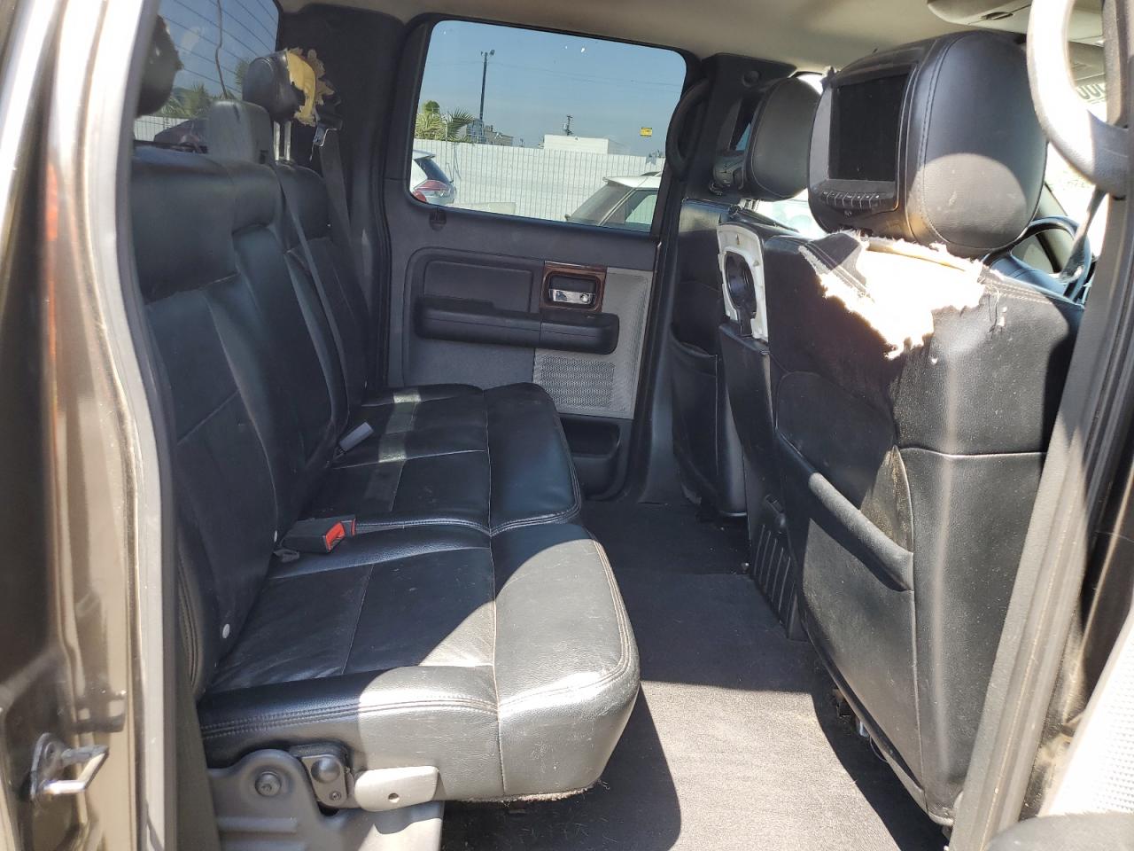 Photo 9 VIN: 1FTPW12548FA25035 - FORD F-150 