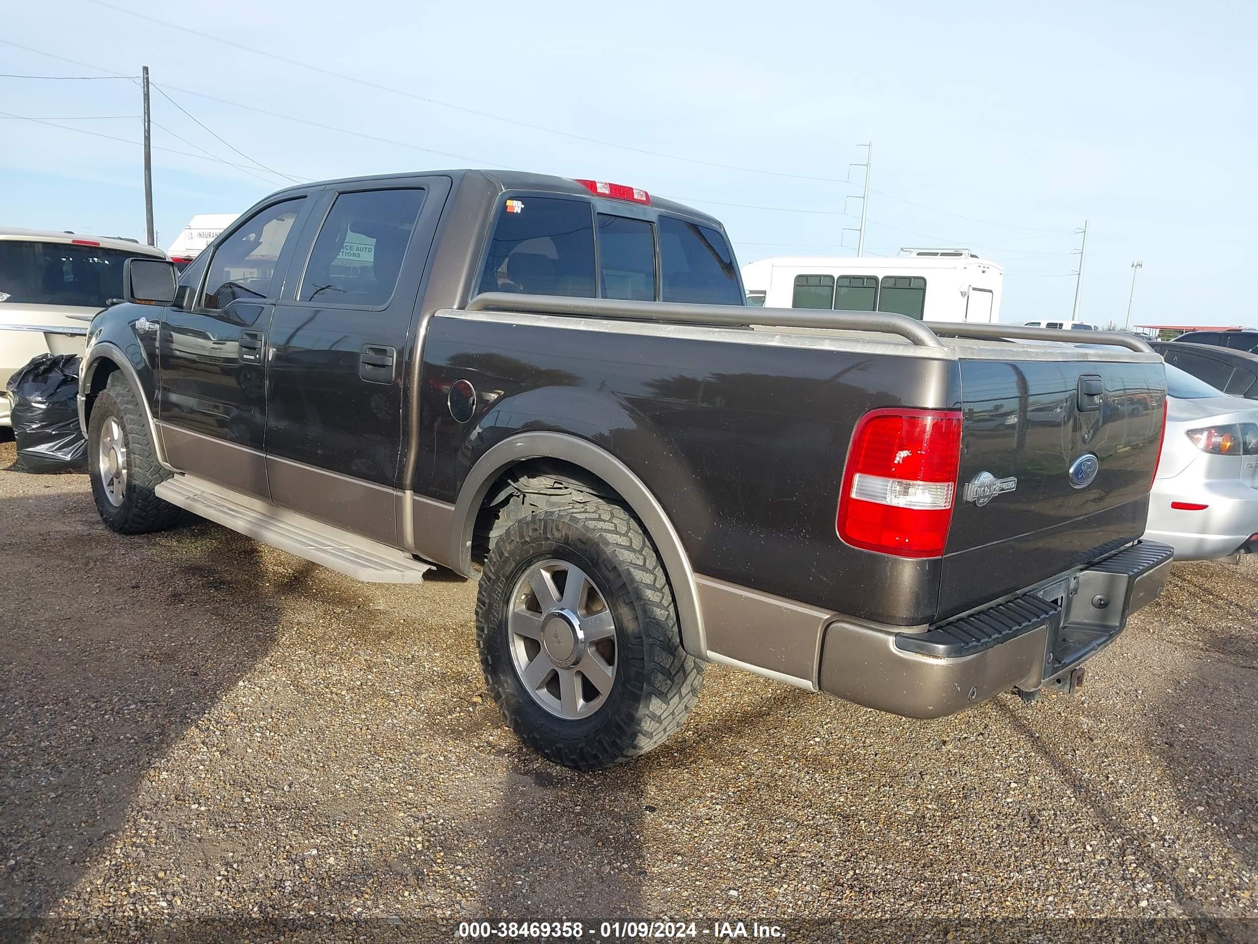 Photo 2 VIN: 1FTPW12575KC49399 - FORD F-150 