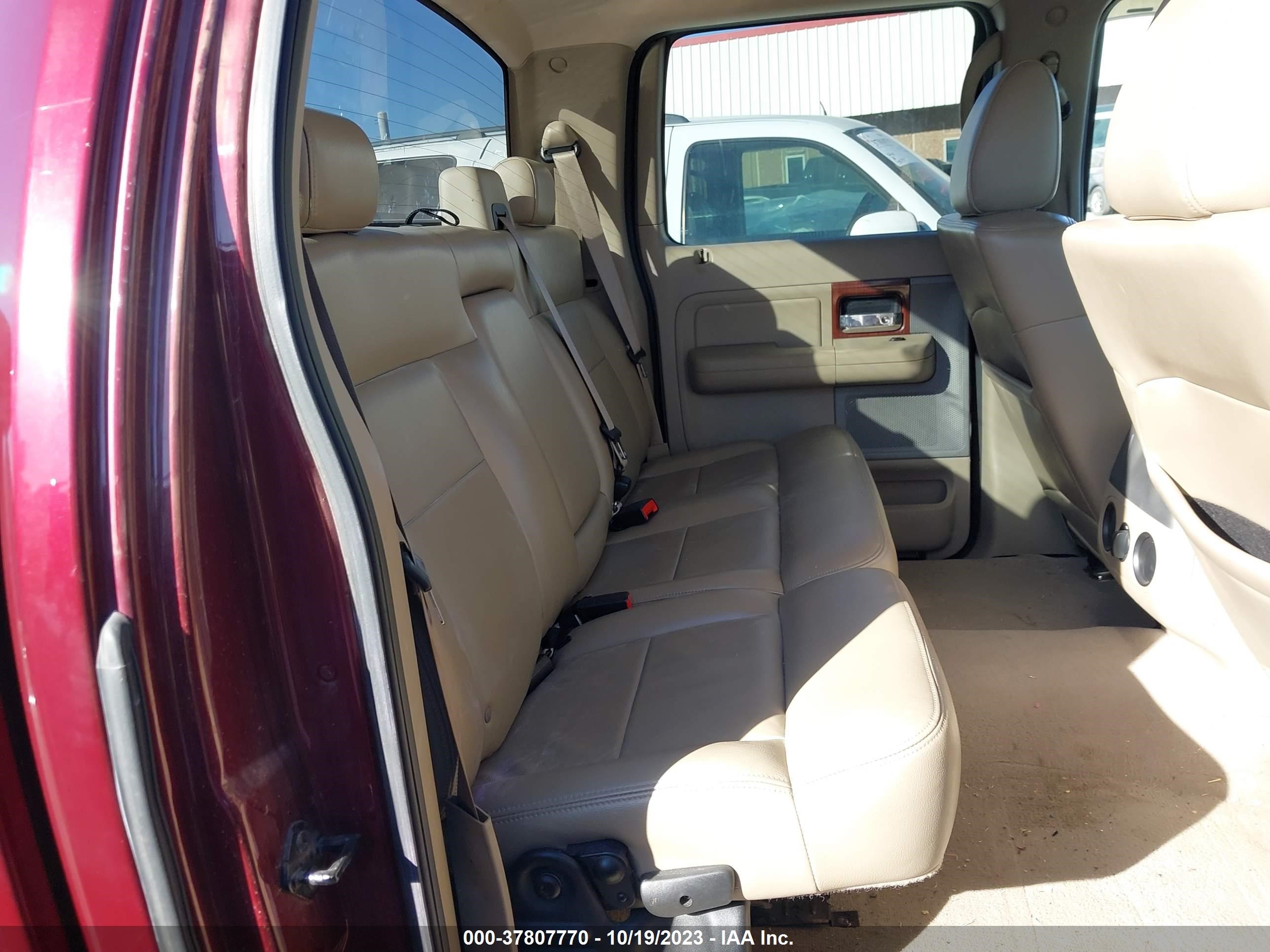 Photo 7 VIN: 1FTPW12585FA31383 - FORD F-150 