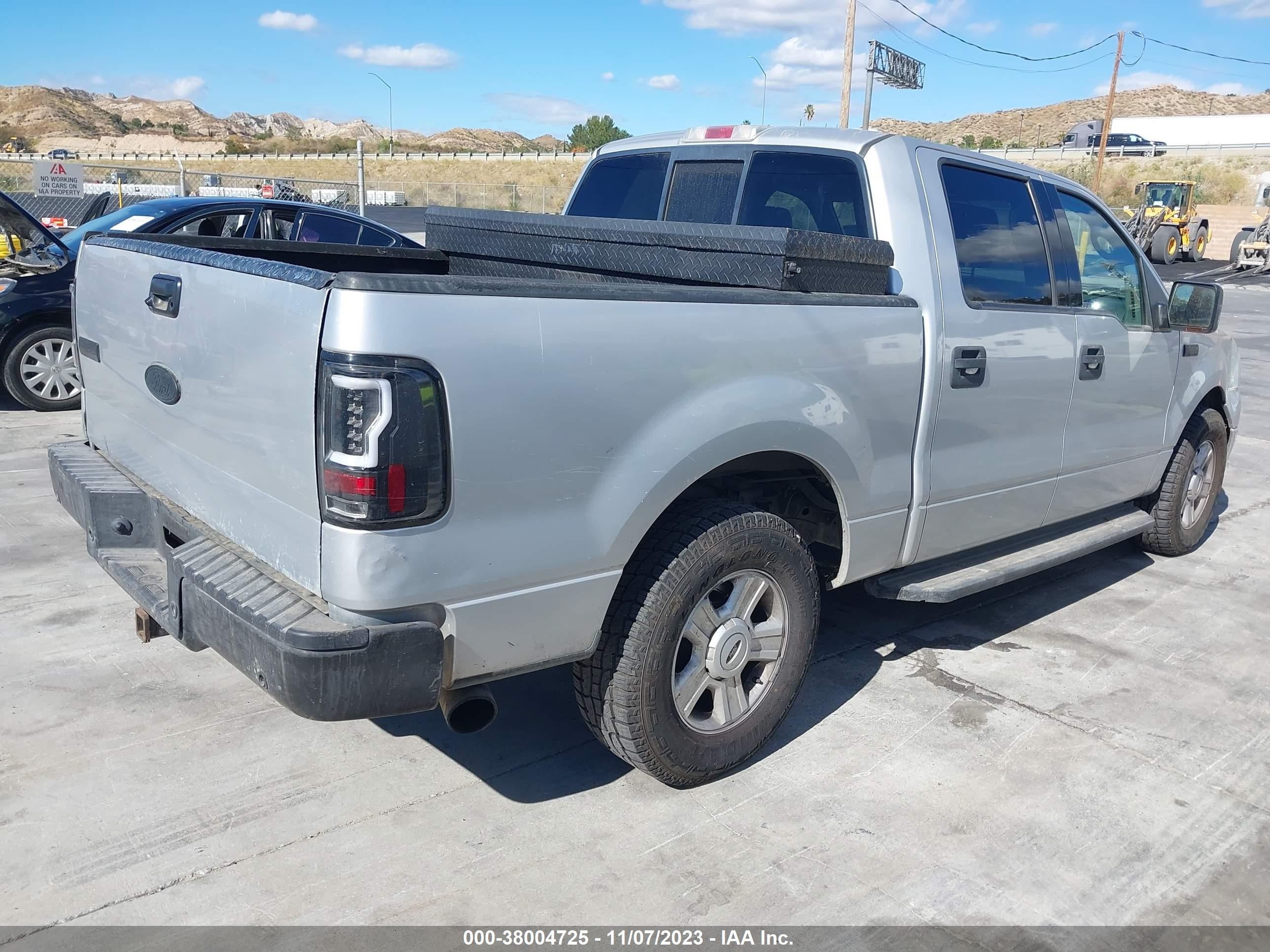 Photo 3 VIN: 1FTPW125X4FA14115 - FORD F-150 