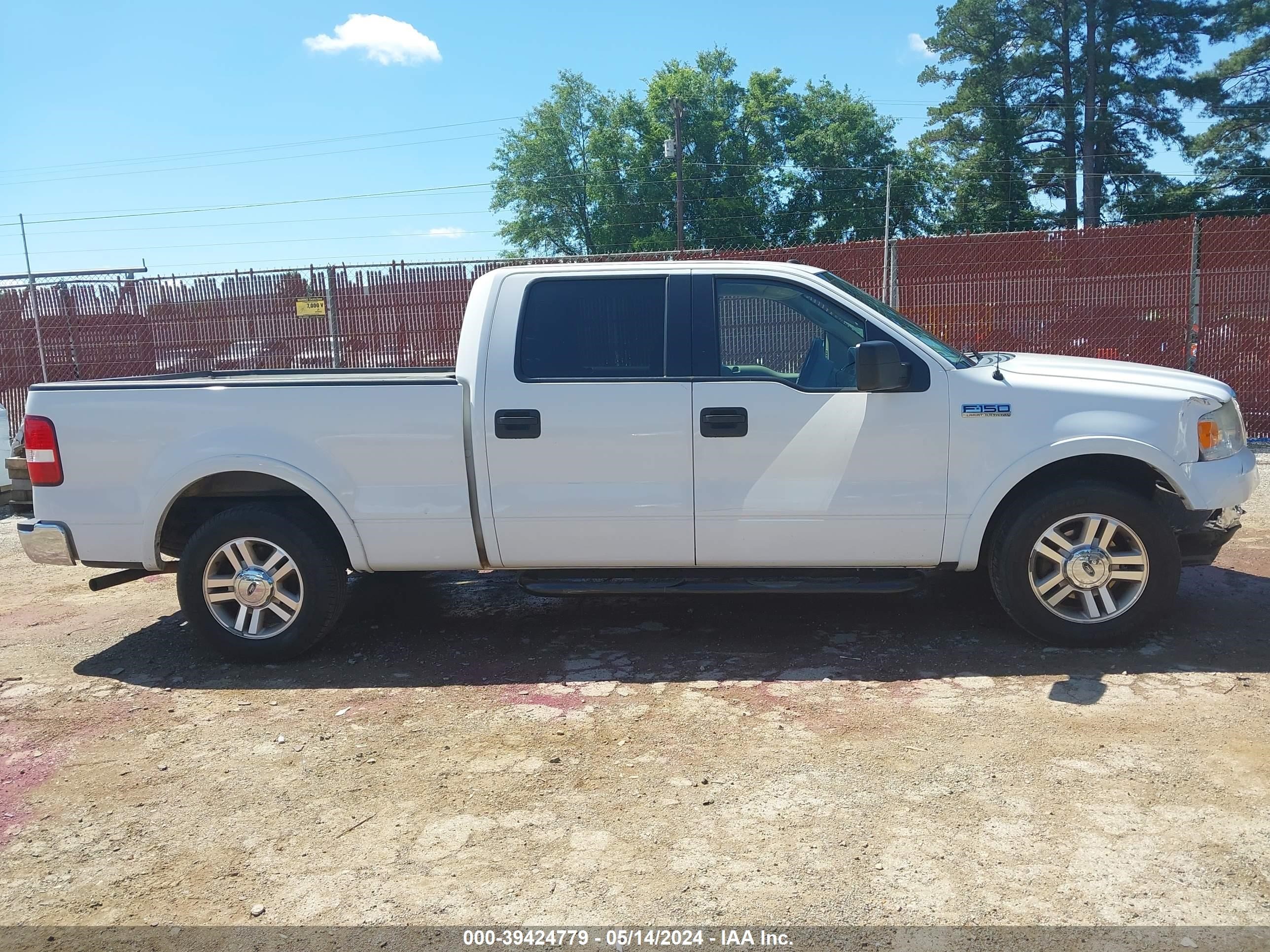 Photo 13 VIN: 1FTPW12V06FB60378 - FORD F-150 