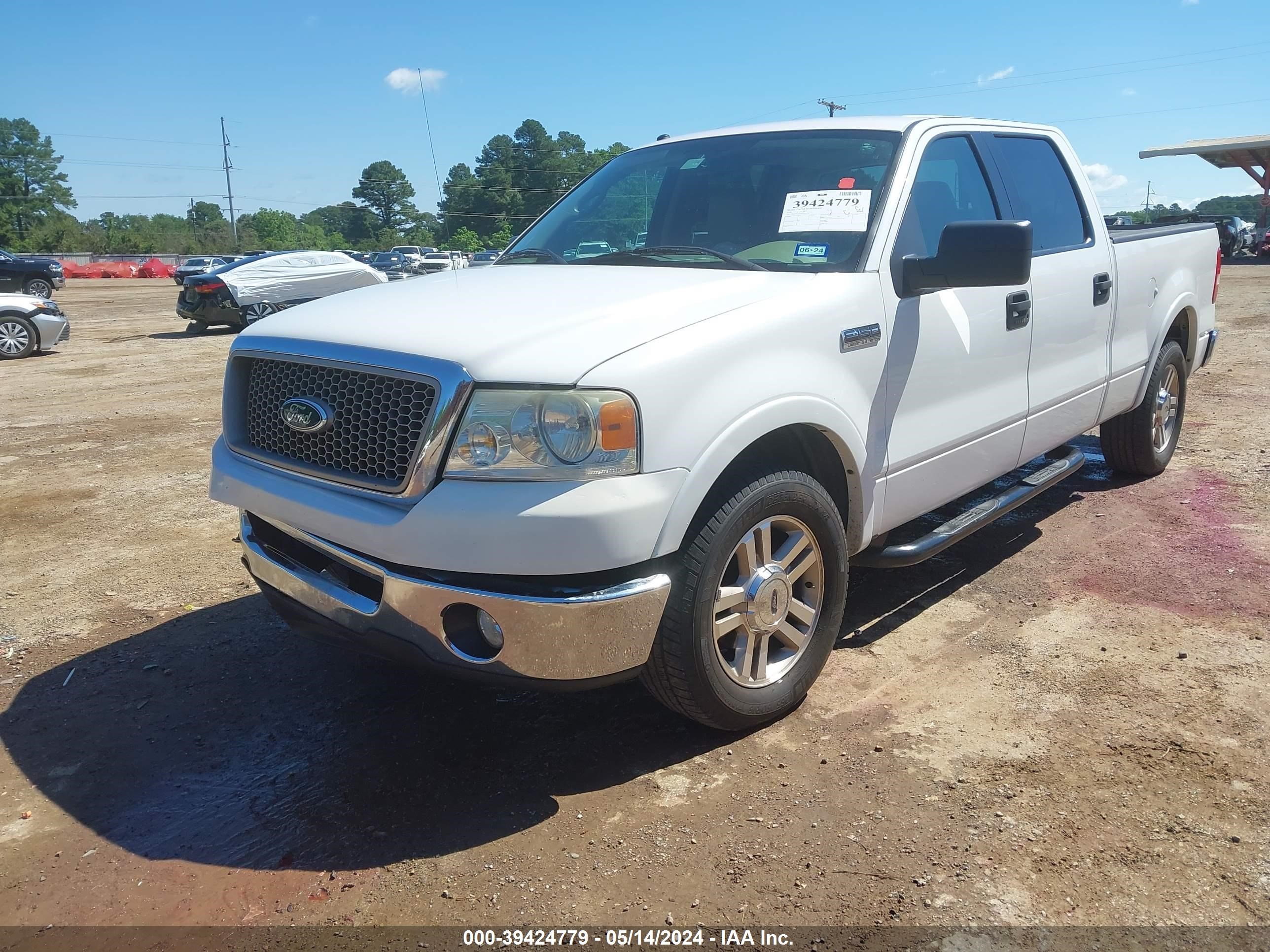 Photo 2 VIN: 1FTPW12V06FB60378 - FORD F-150 