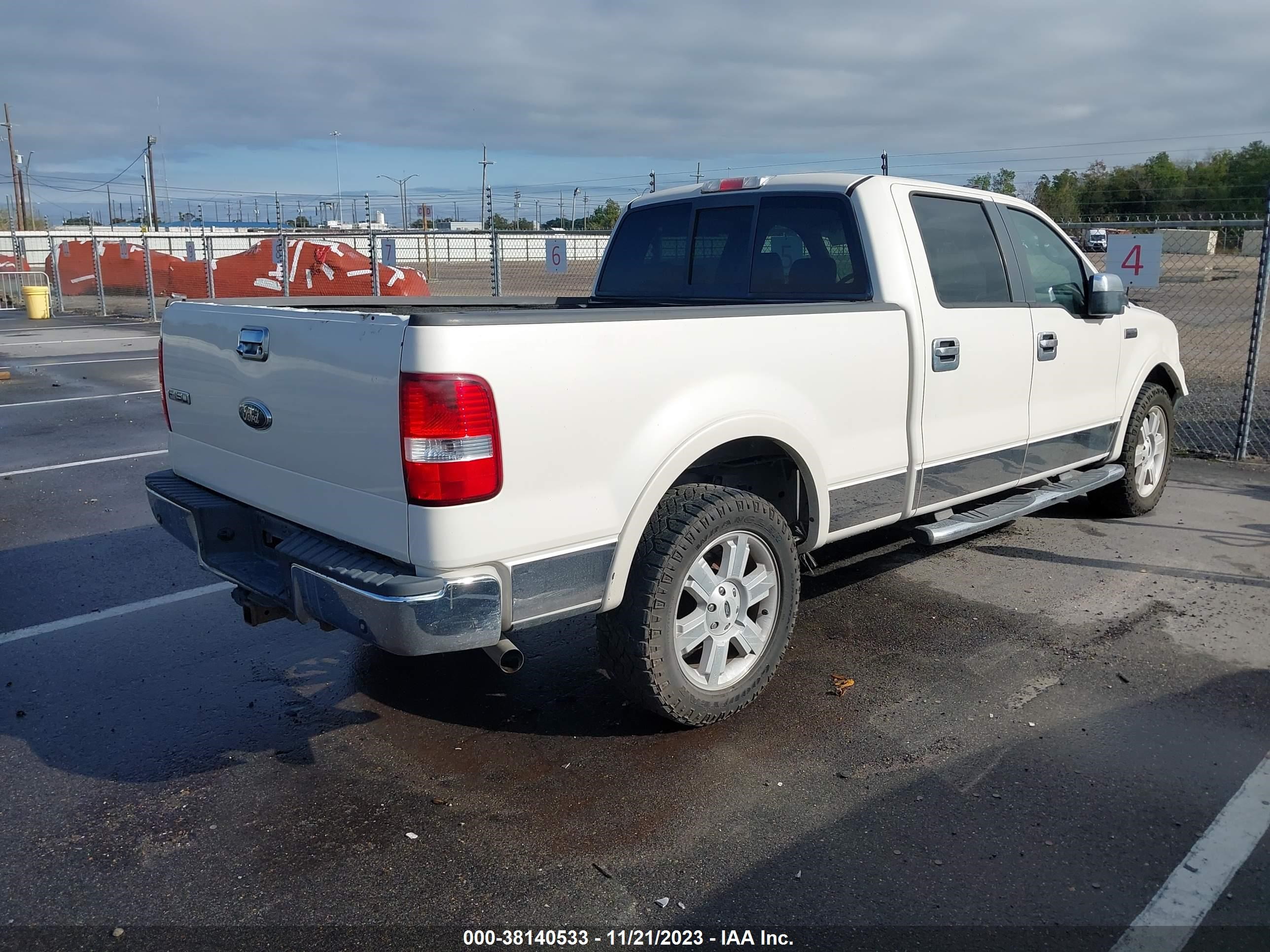 Photo 3 VIN: 1FTPW12V18KC54182 - FORD F-150 