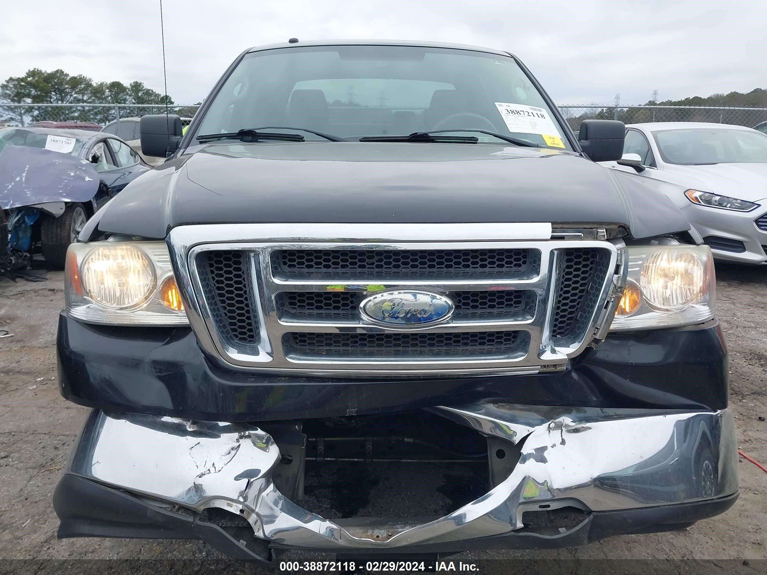 Photo 11 VIN: 1FTPW12V28FA13935 - FORD F-150 