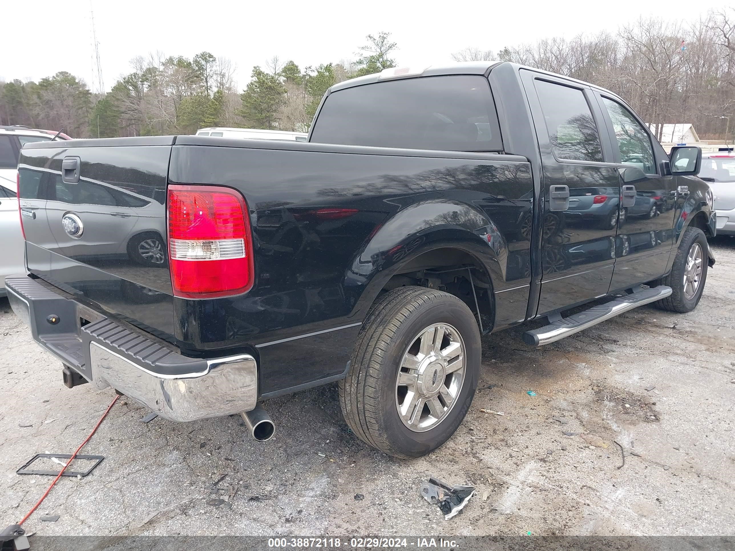 Photo 3 VIN: 1FTPW12V28FA13935 - FORD F-150 