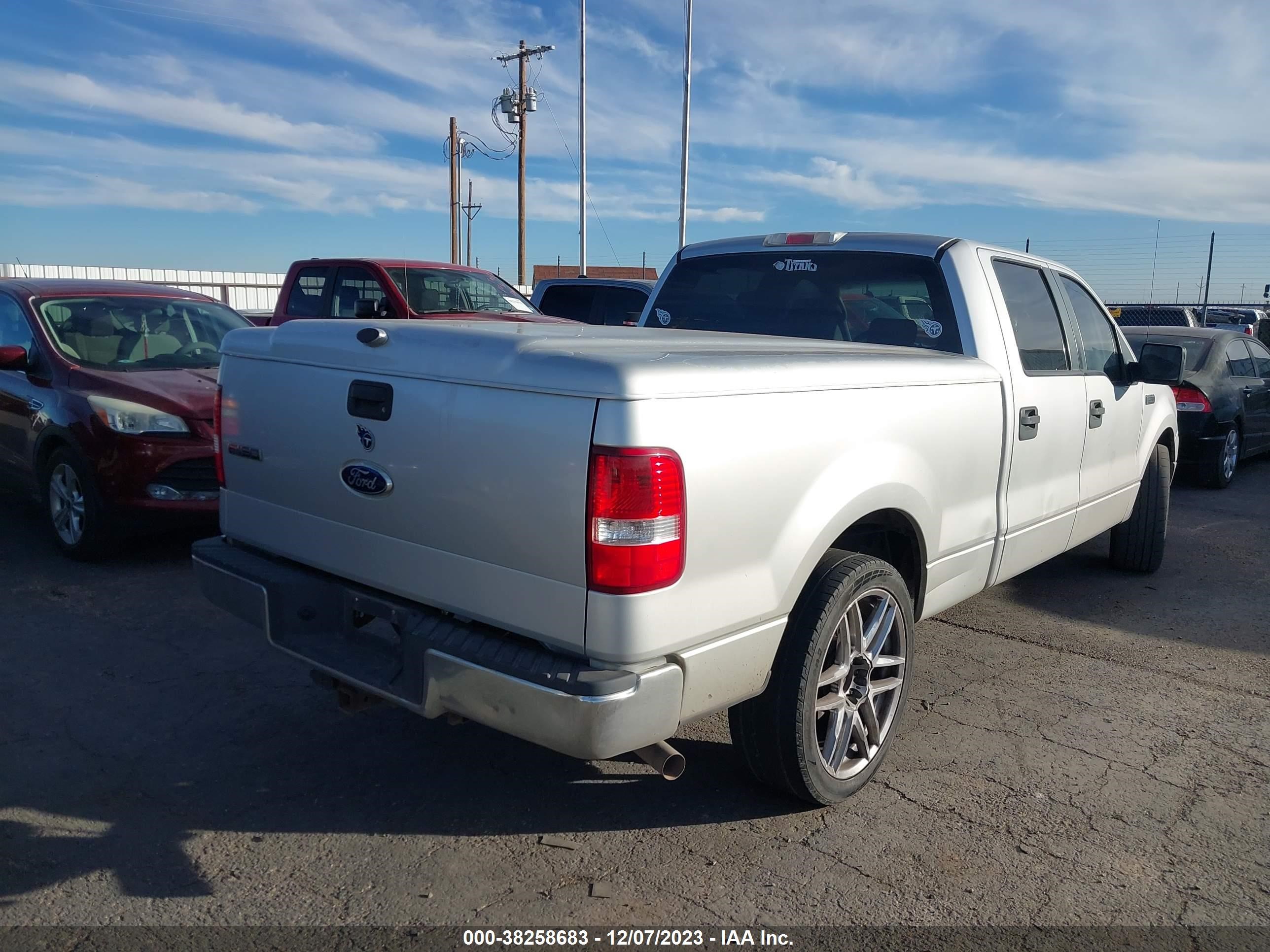 Photo 4 VIN: 1FTPW12V48FB64615 - FORD F-150 