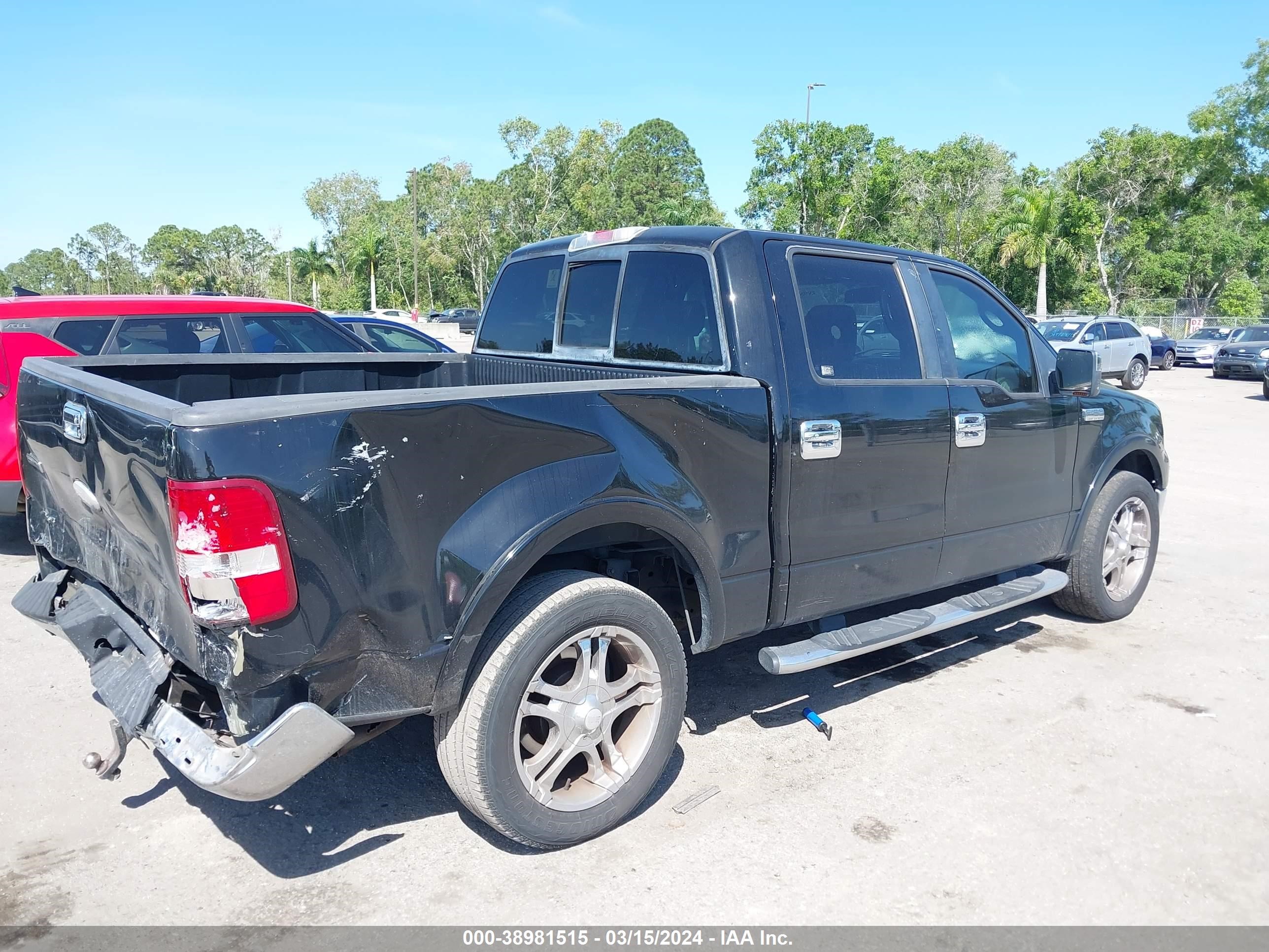 Photo 3 VIN: 1FTPW12V57FA62822 - FORD F-150 