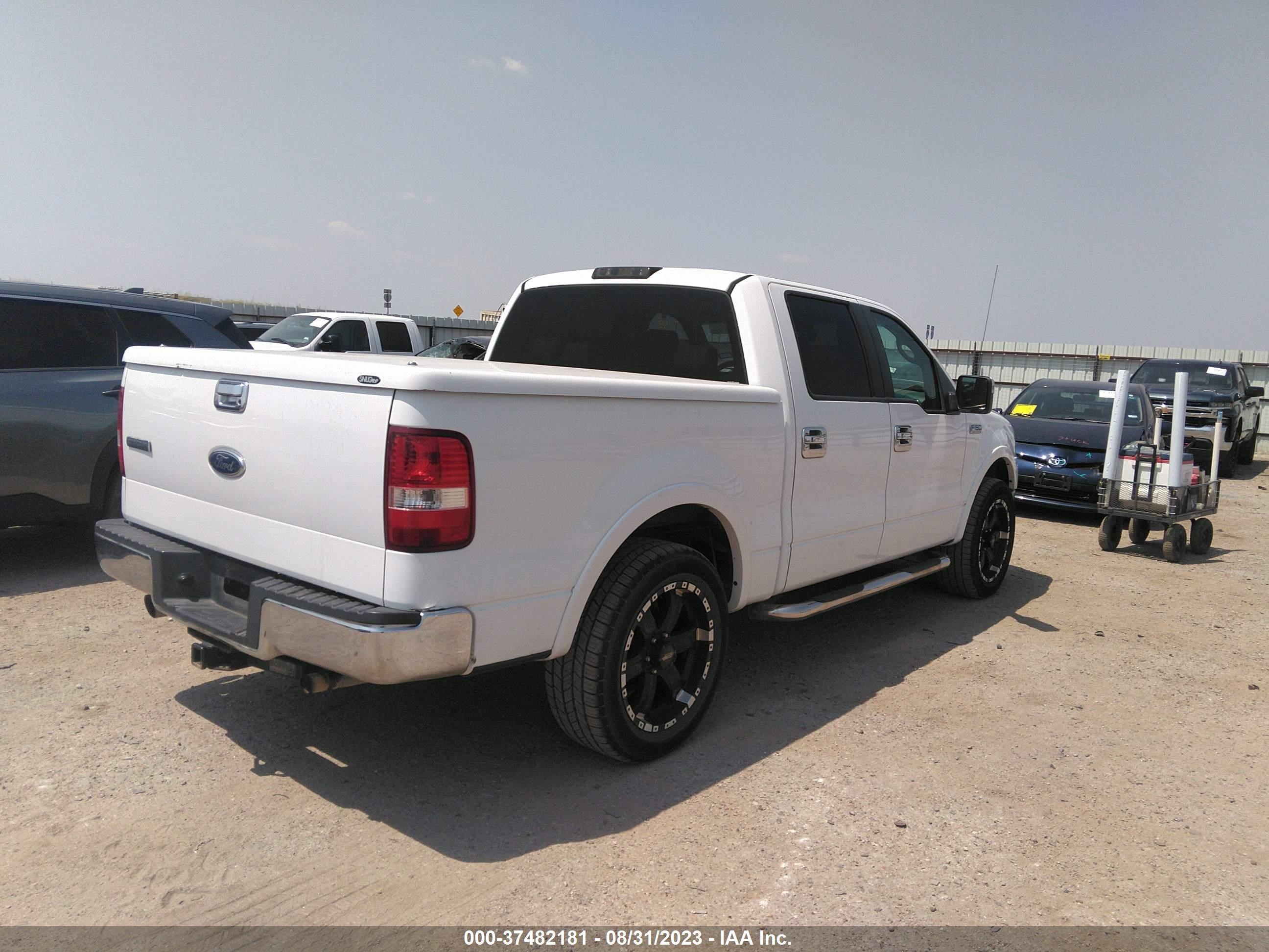 Photo 3 VIN: 1FTPW12V67KB56408 - FORD F-150 