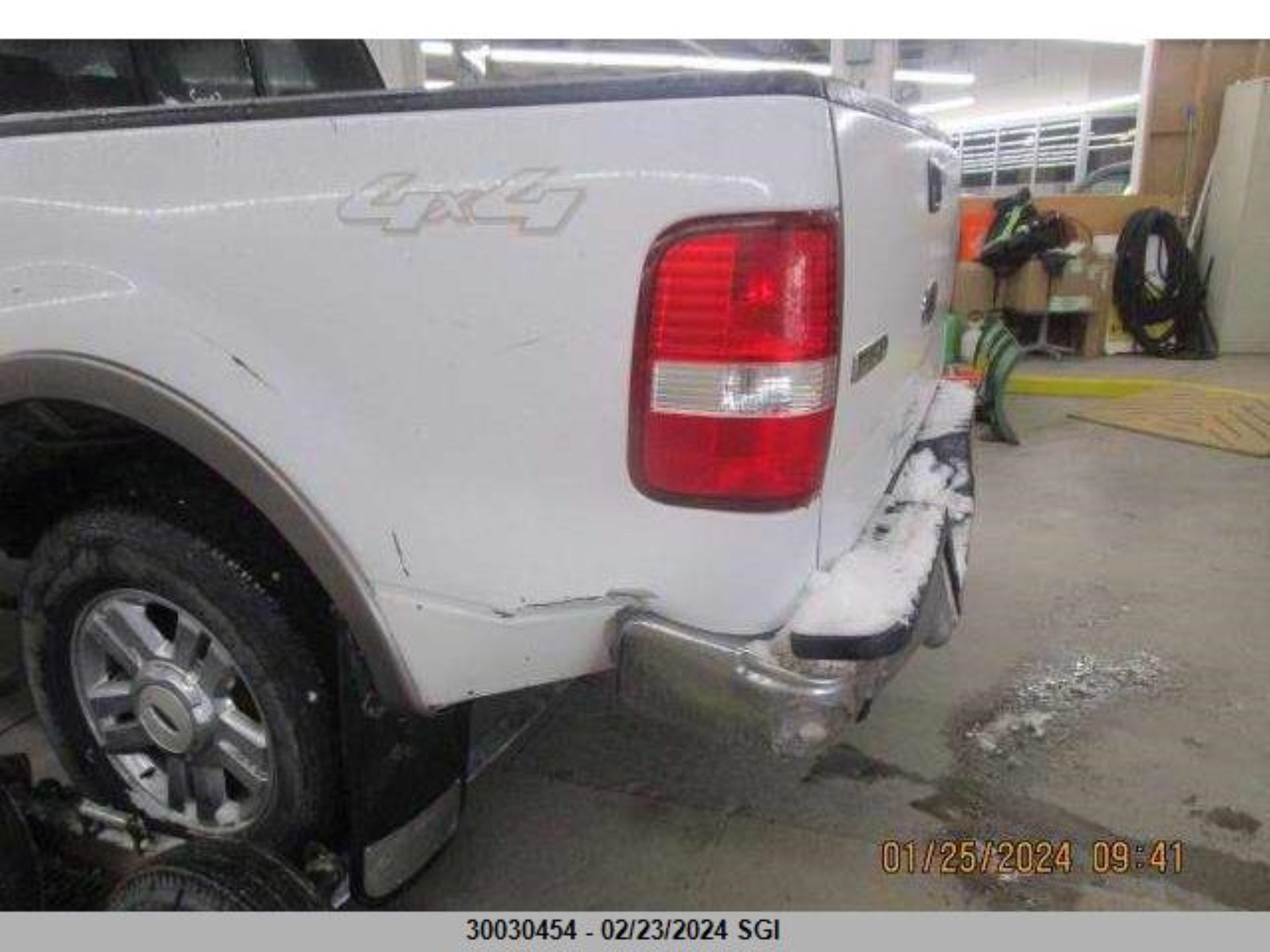 Photo 11 VIN: 1FTPW14504FA20812 - FORD F-150 