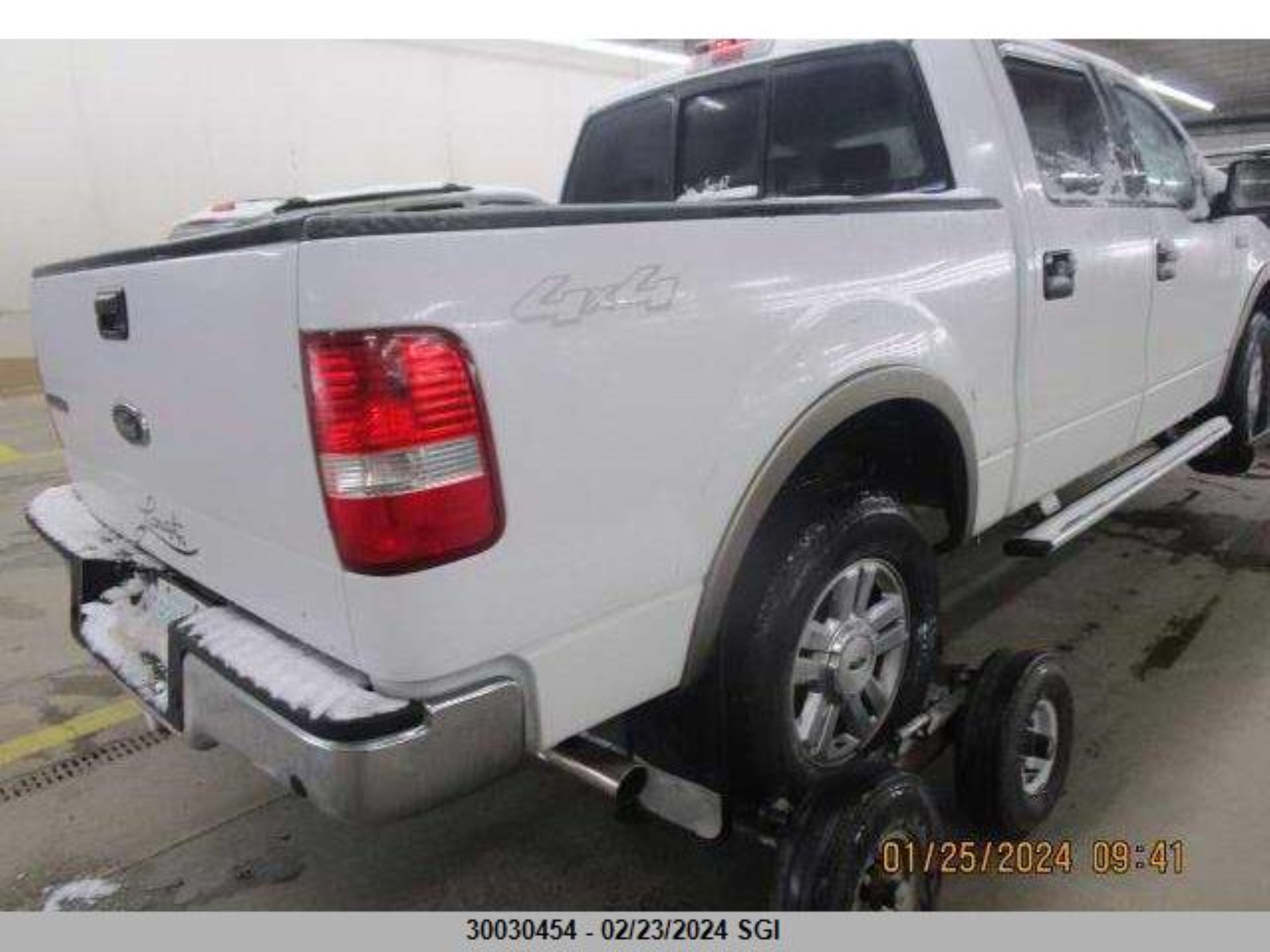 Photo 3 VIN: 1FTPW14504FA20812 - FORD F-150 