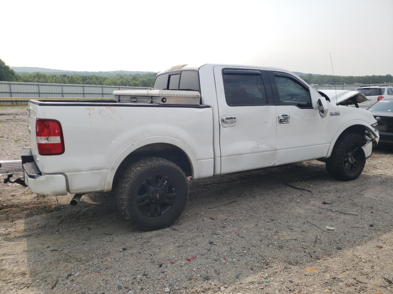 Photo 2 VIN: 1FTPW14524KC55784 - FORD F-150 