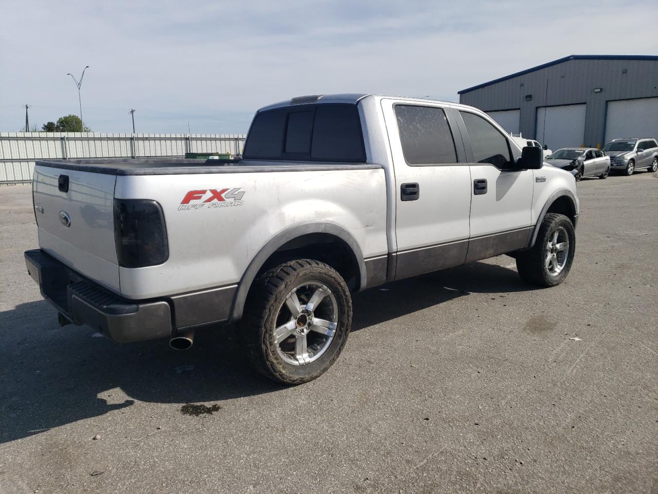 Photo 2 VIN: 1FTPW14525FB63696 - FORD F-150 