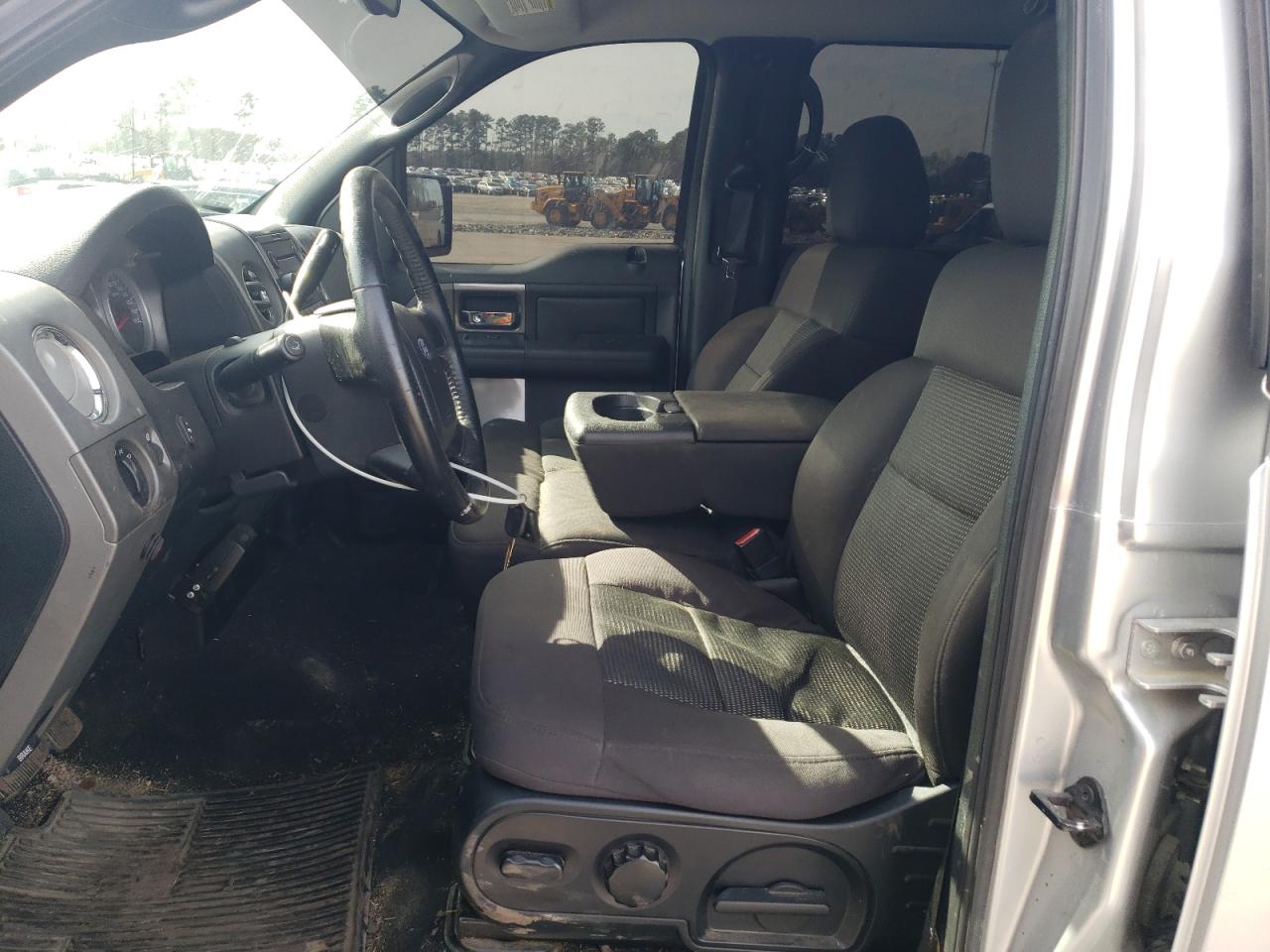 Photo 6 VIN: 1FTPW14525FB63696 - FORD F-150 