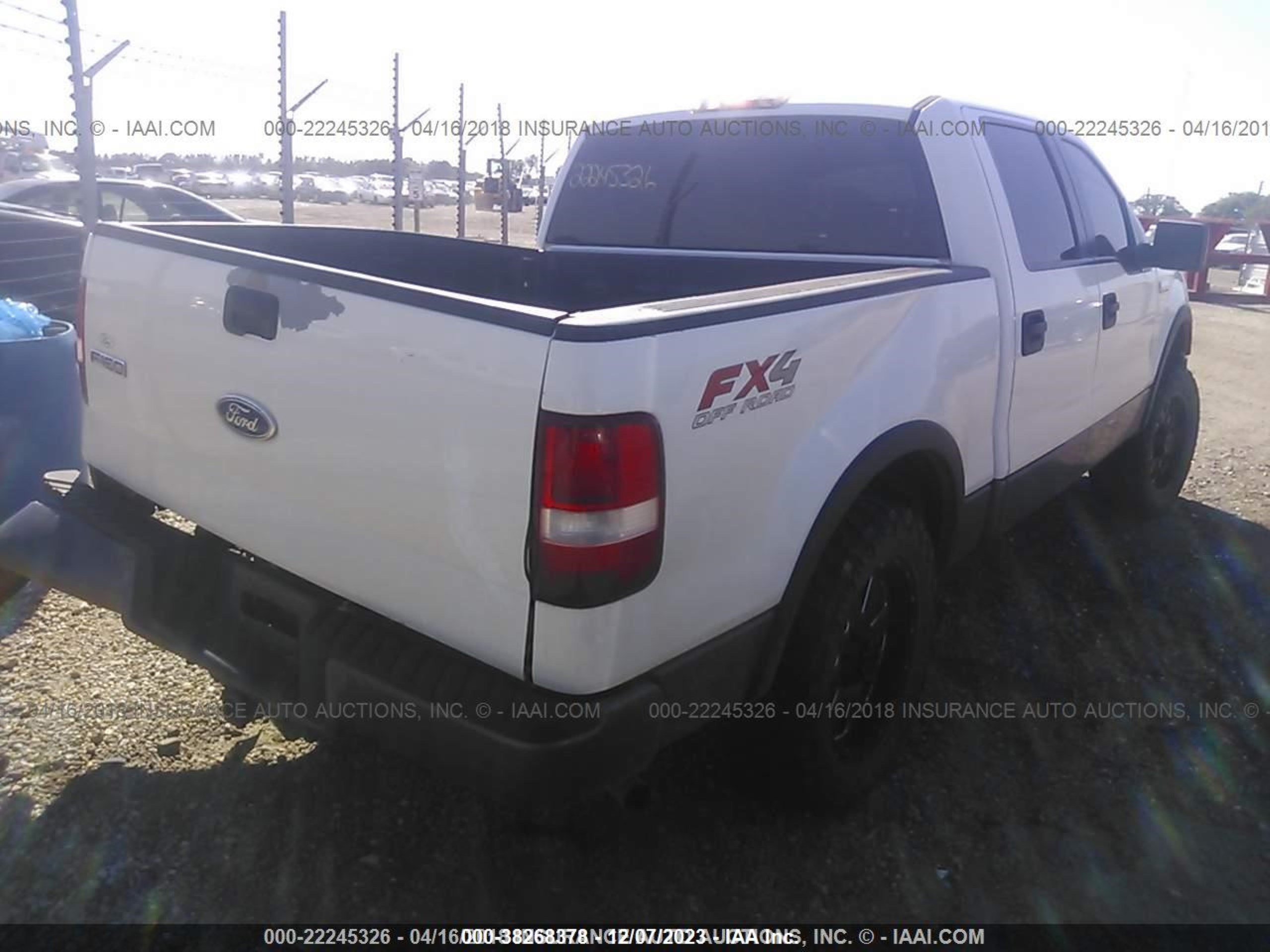 Photo 3 VIN: 1FTPW14555KE84218 - FORD F-150 