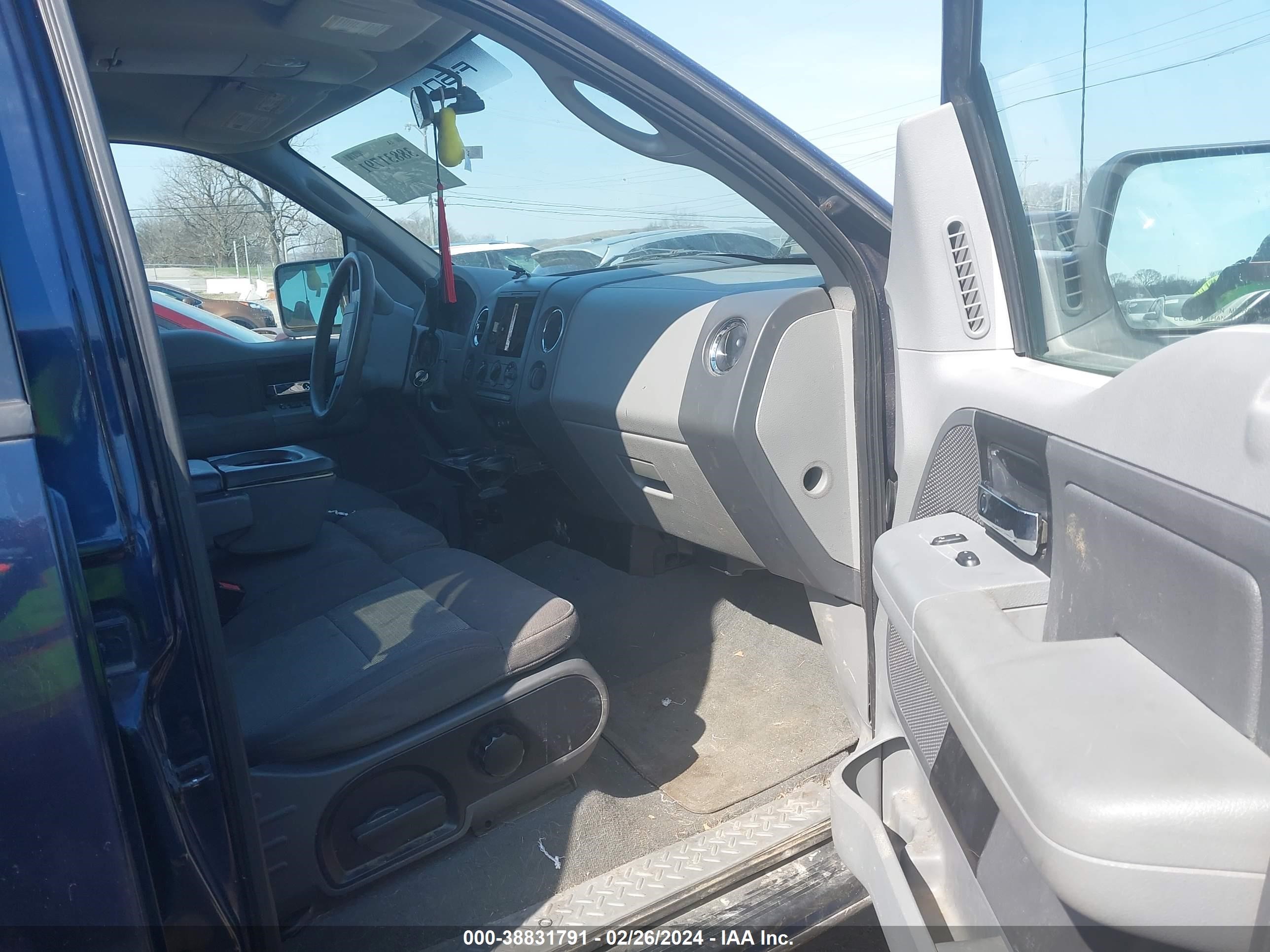 Photo 4 VIN: 1FTPW14575FB51060 - FORD F-150 