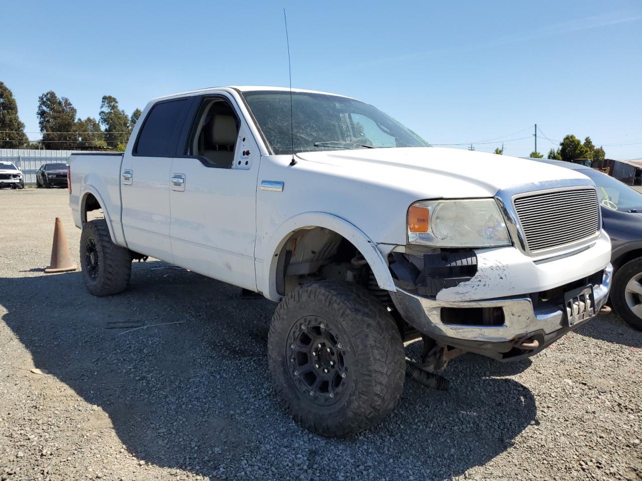 Photo 3 VIN: 1FTPW14585KE42206 - FORD F-150 