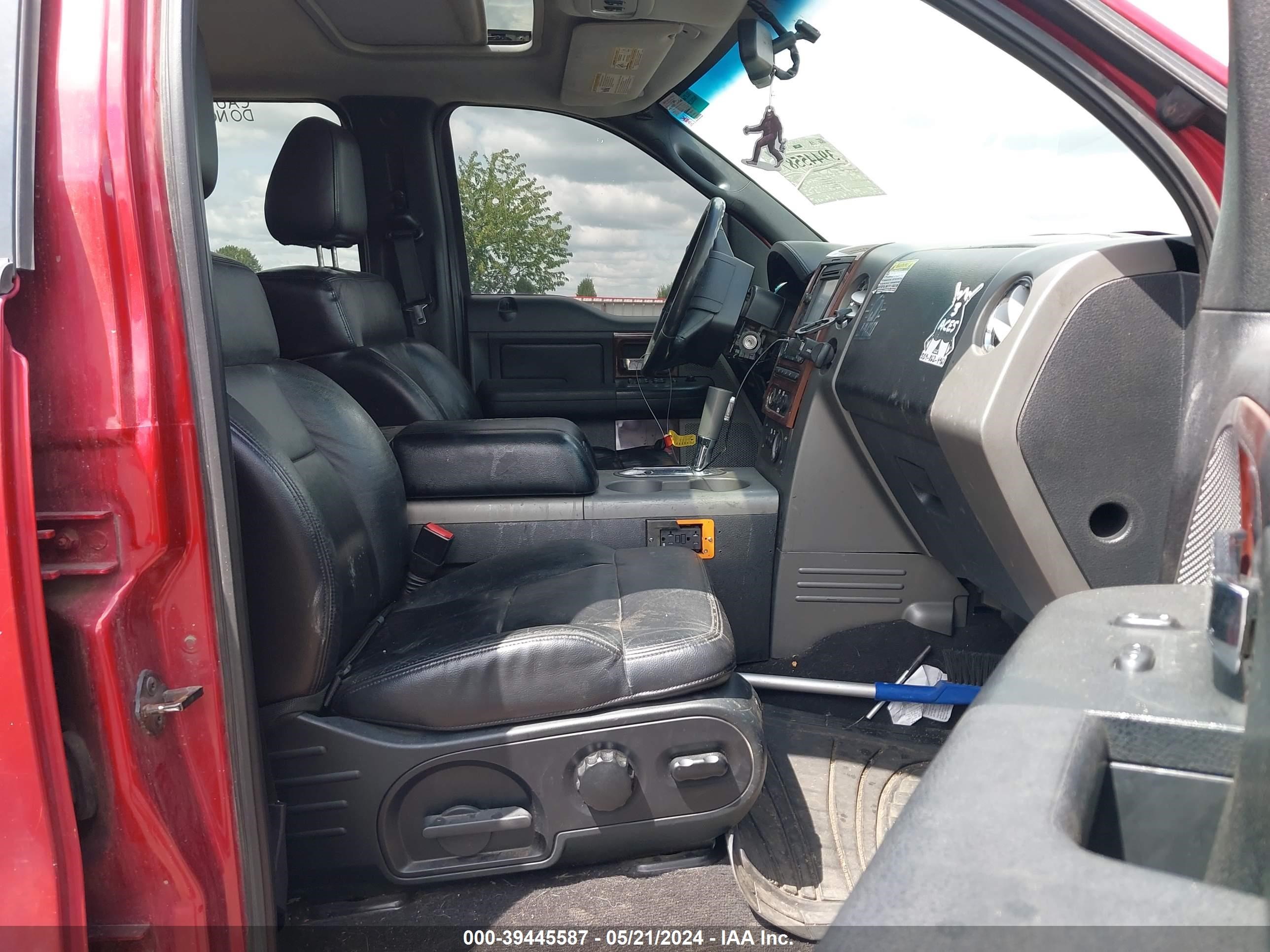 Photo 4 VIN: 1FTPW14588FA97580 - FORD F-150 