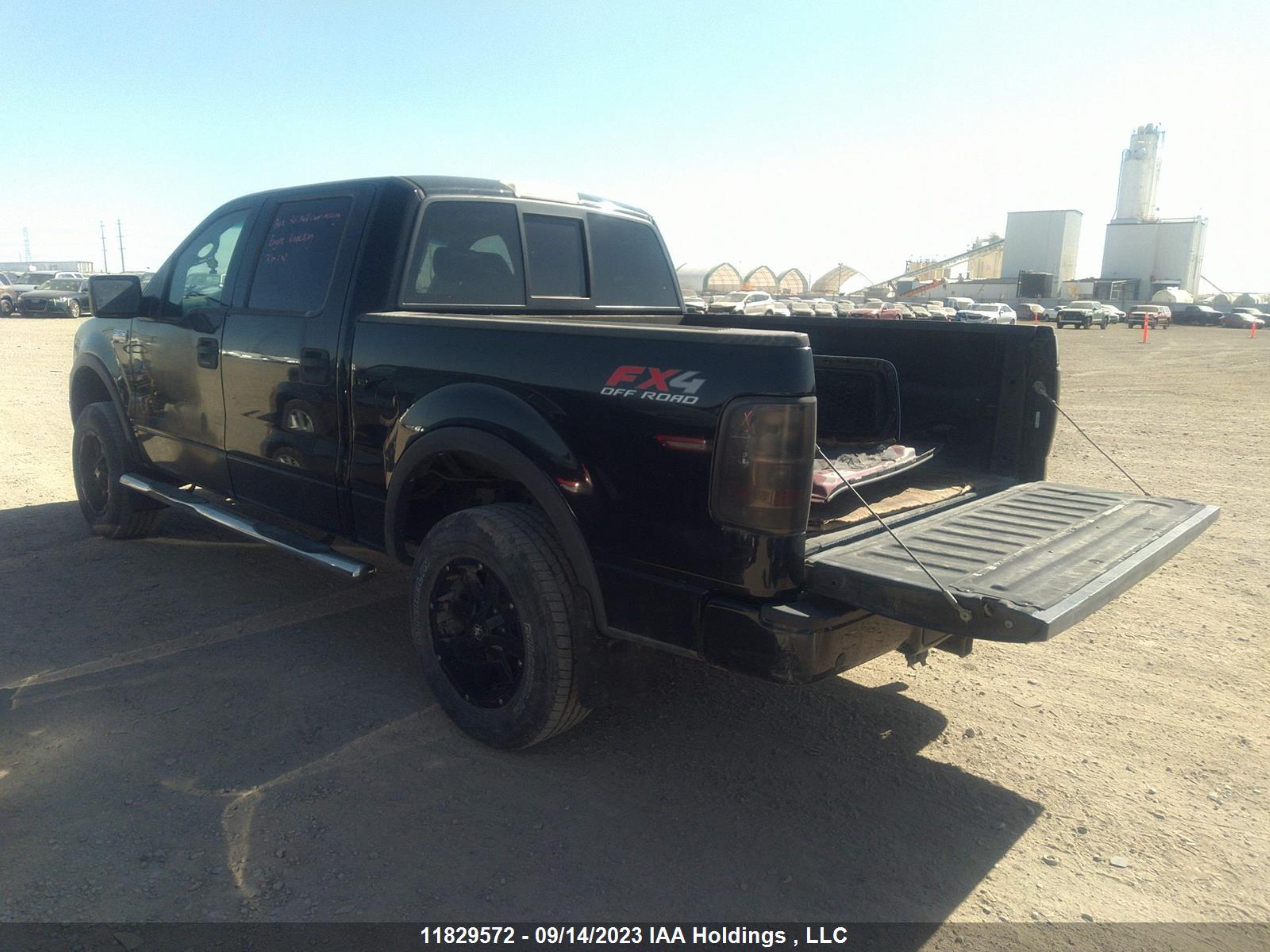 Photo 2 VIN: 1FTPW14594FA15317 - FORD F-150 