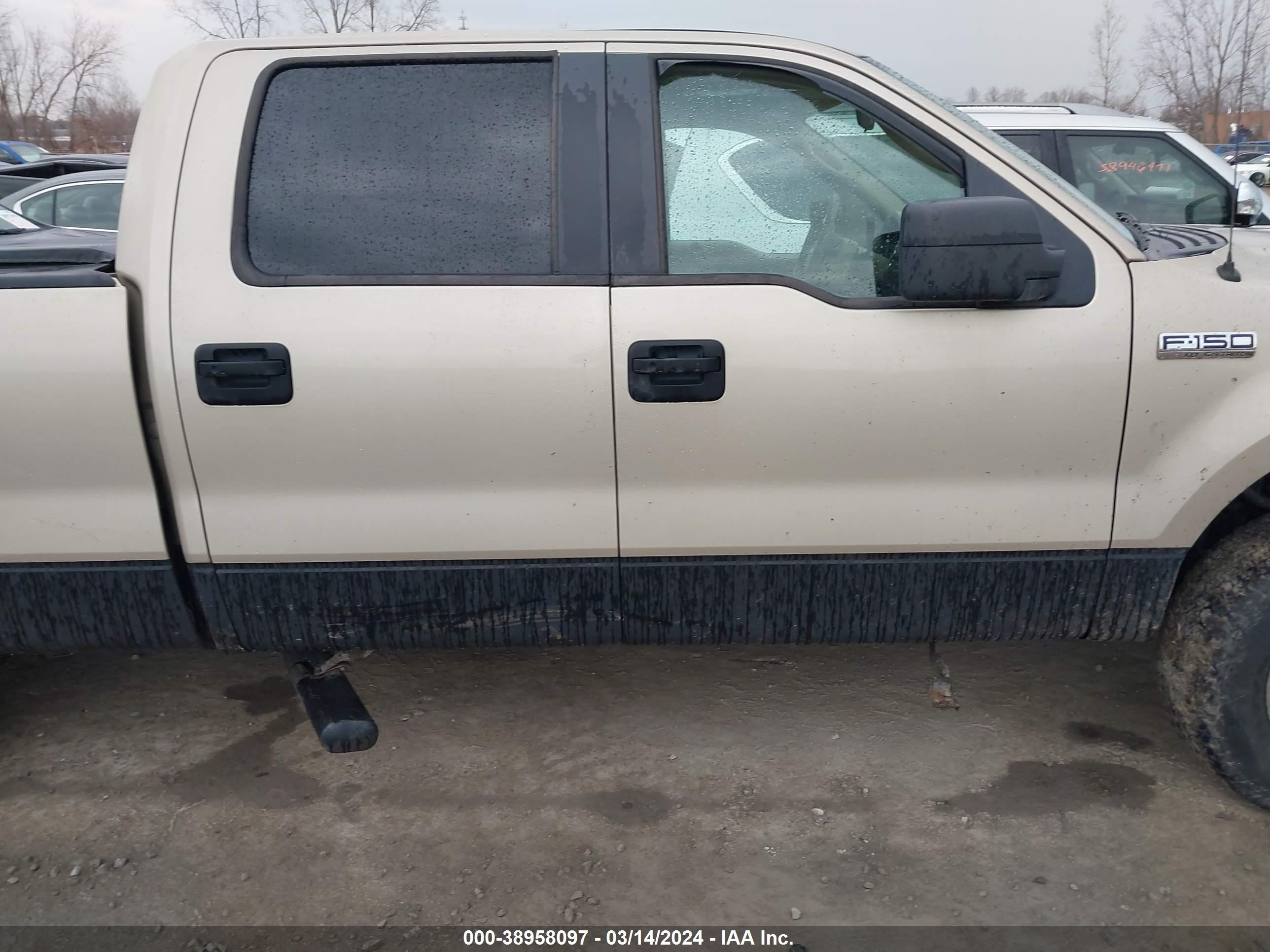 Photo 12 VIN: 1FTPW14V58FB38375 - FORD F-150 