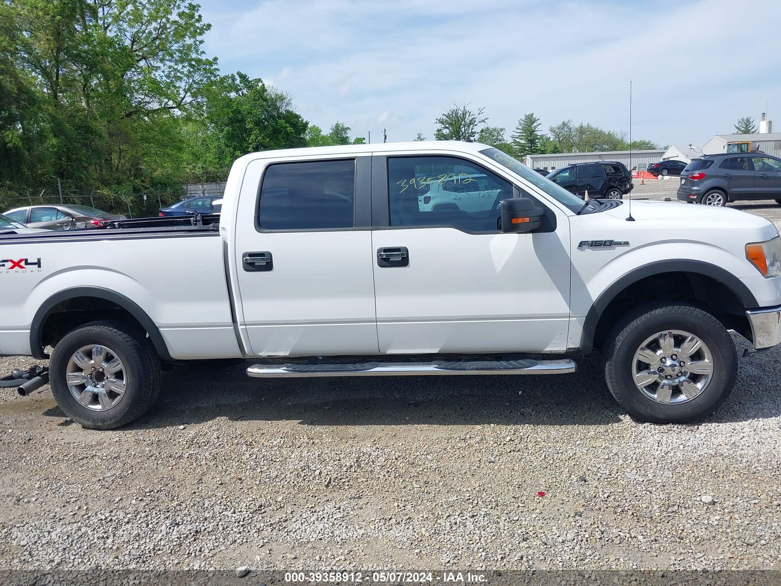 Photo 13 VIN: 1FTPW14V99FB42818 - FORD F-150 