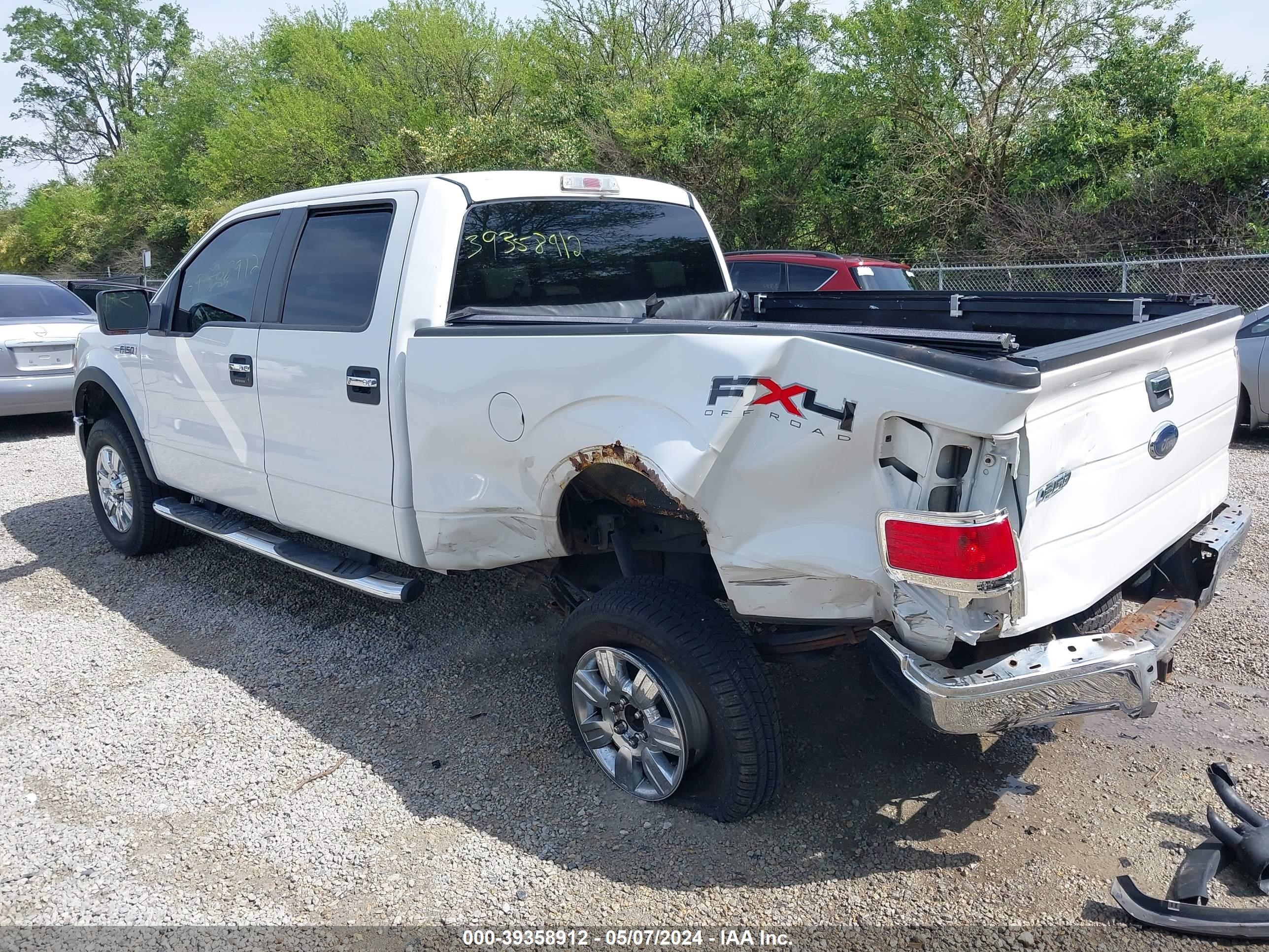 Photo 2 VIN: 1FTPW14V99FB42818 - FORD F-150 