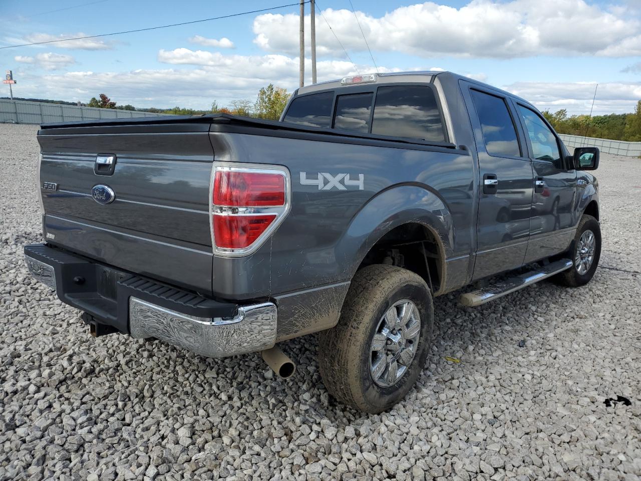 Photo 2 VIN: 1FTPW14V99FB45671 - FORD F-150 