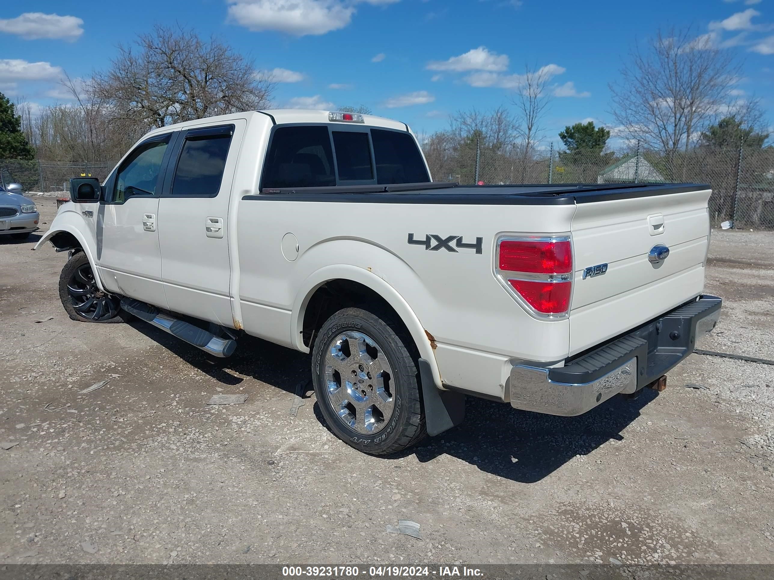 Photo 2 VIN: 1FTPW14V99KC23356 - FORD F-150 