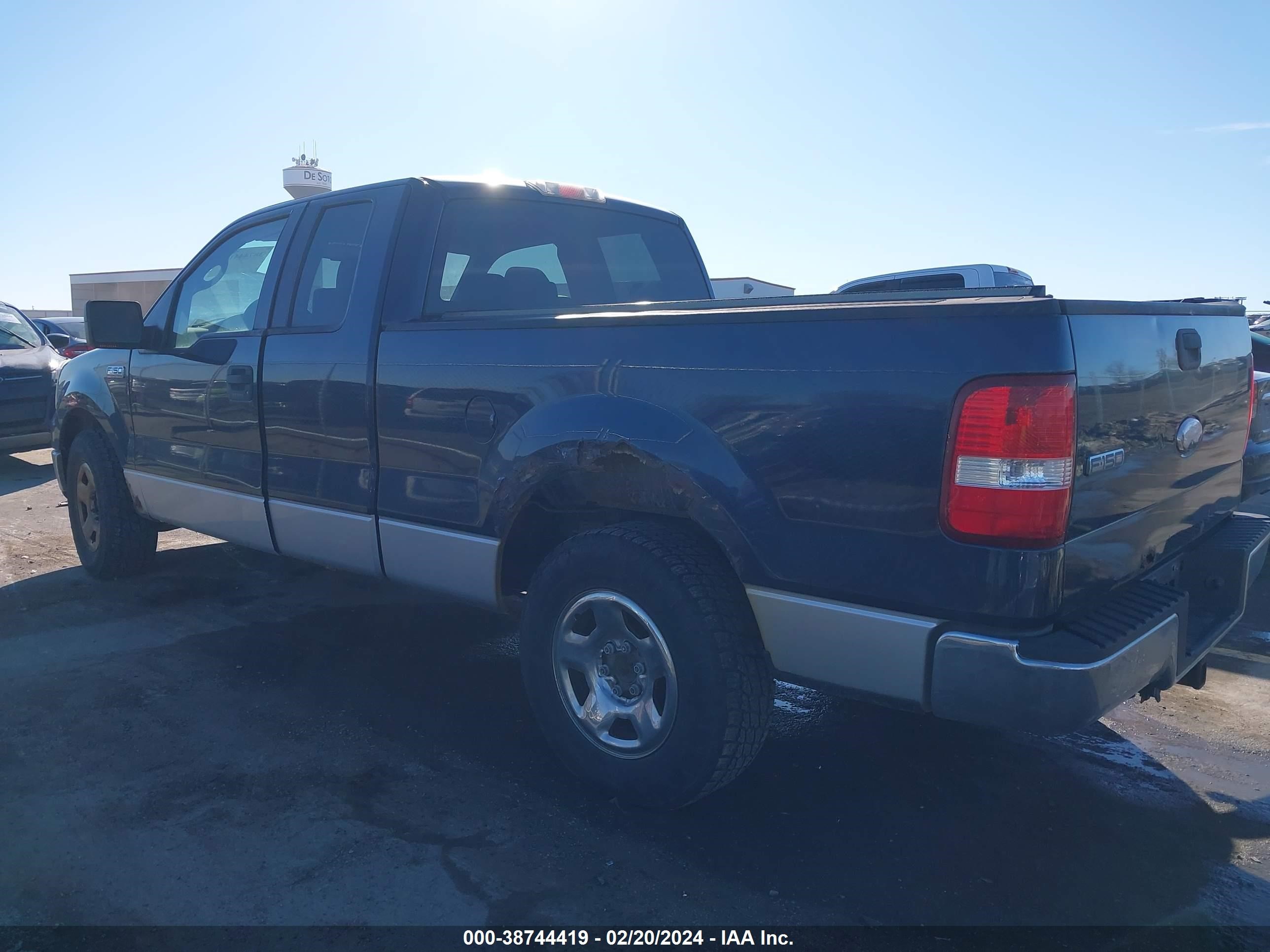 Photo 2 VIN: 1FTPX12526FA03948 - FORD F-150 