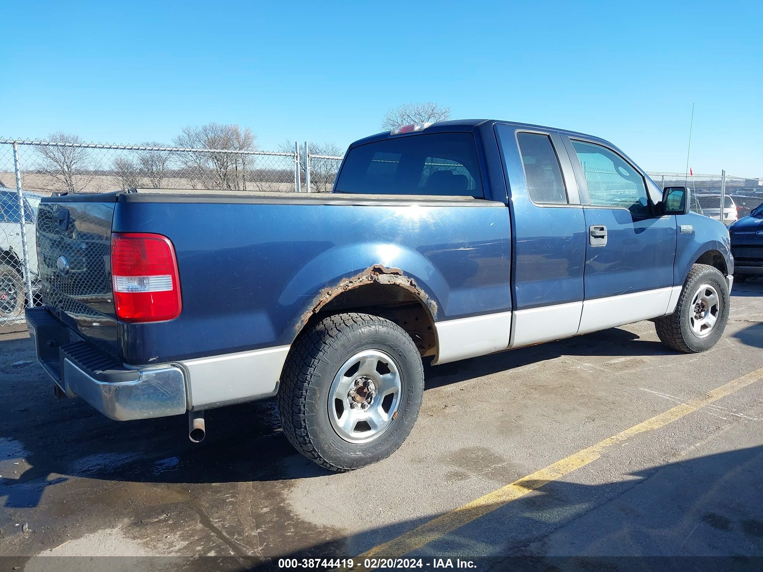 Photo 3 VIN: 1FTPX12526FA03948 - FORD F-150 