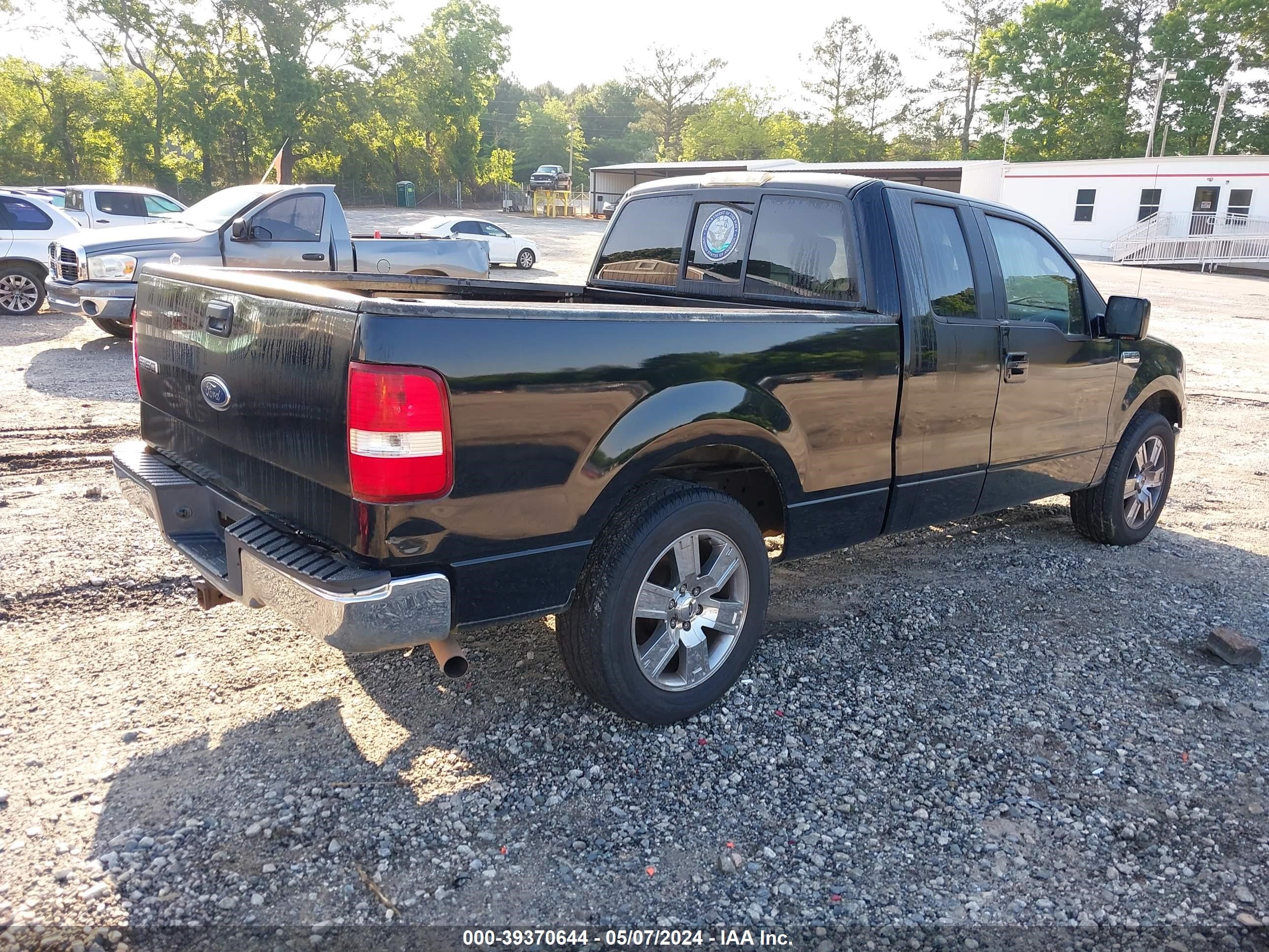 Photo 3 VIN: 1FTPX12574NB44940 - FORD F-150 