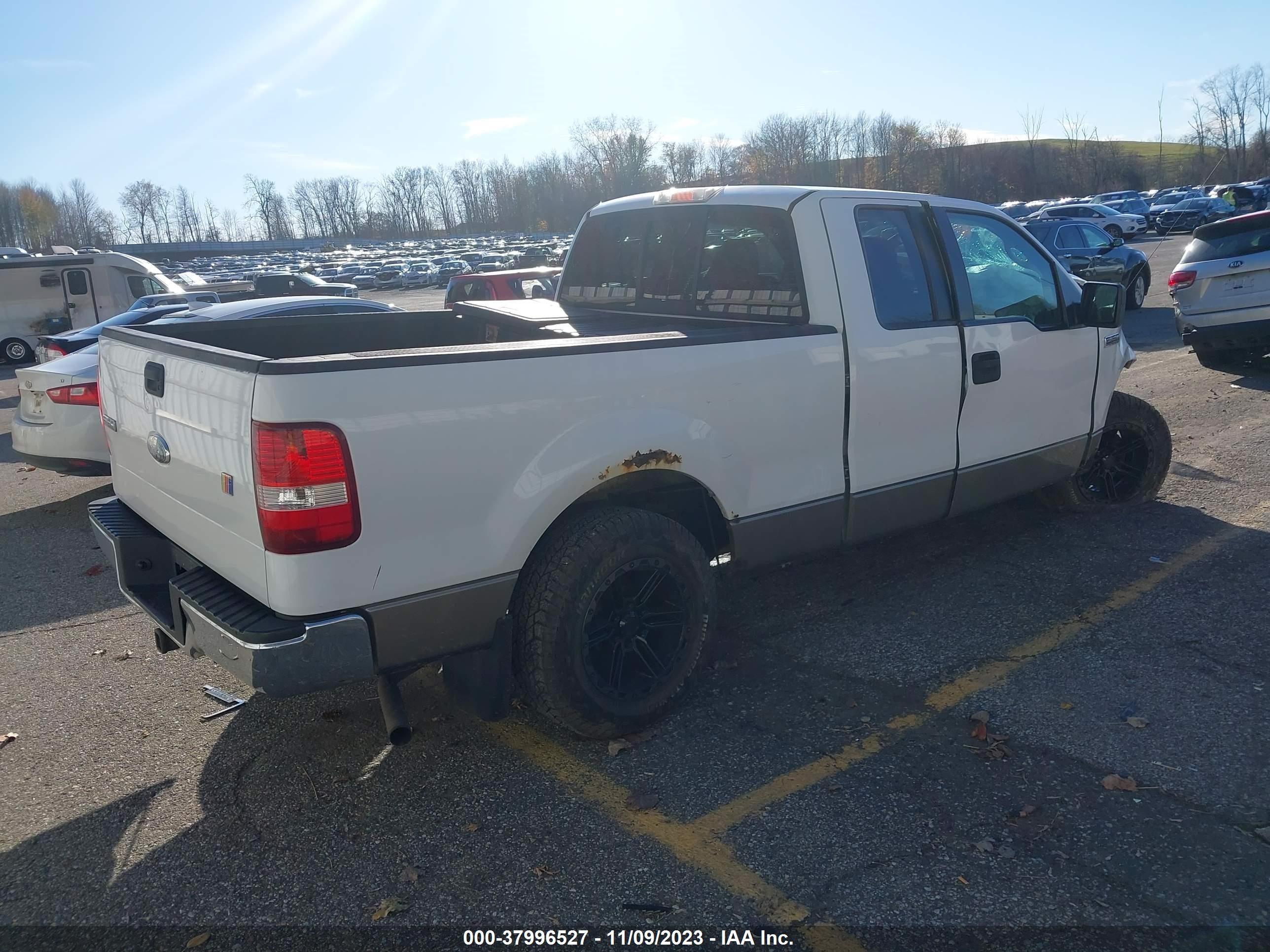 Photo 3 VIN: 1FTPX12576NB16655 - FORD F-150 