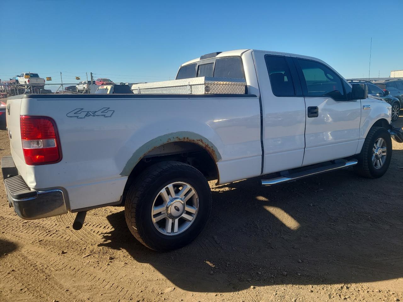 Photo 2 VIN: 1FTPX14564NA29842 - FORD F-150 