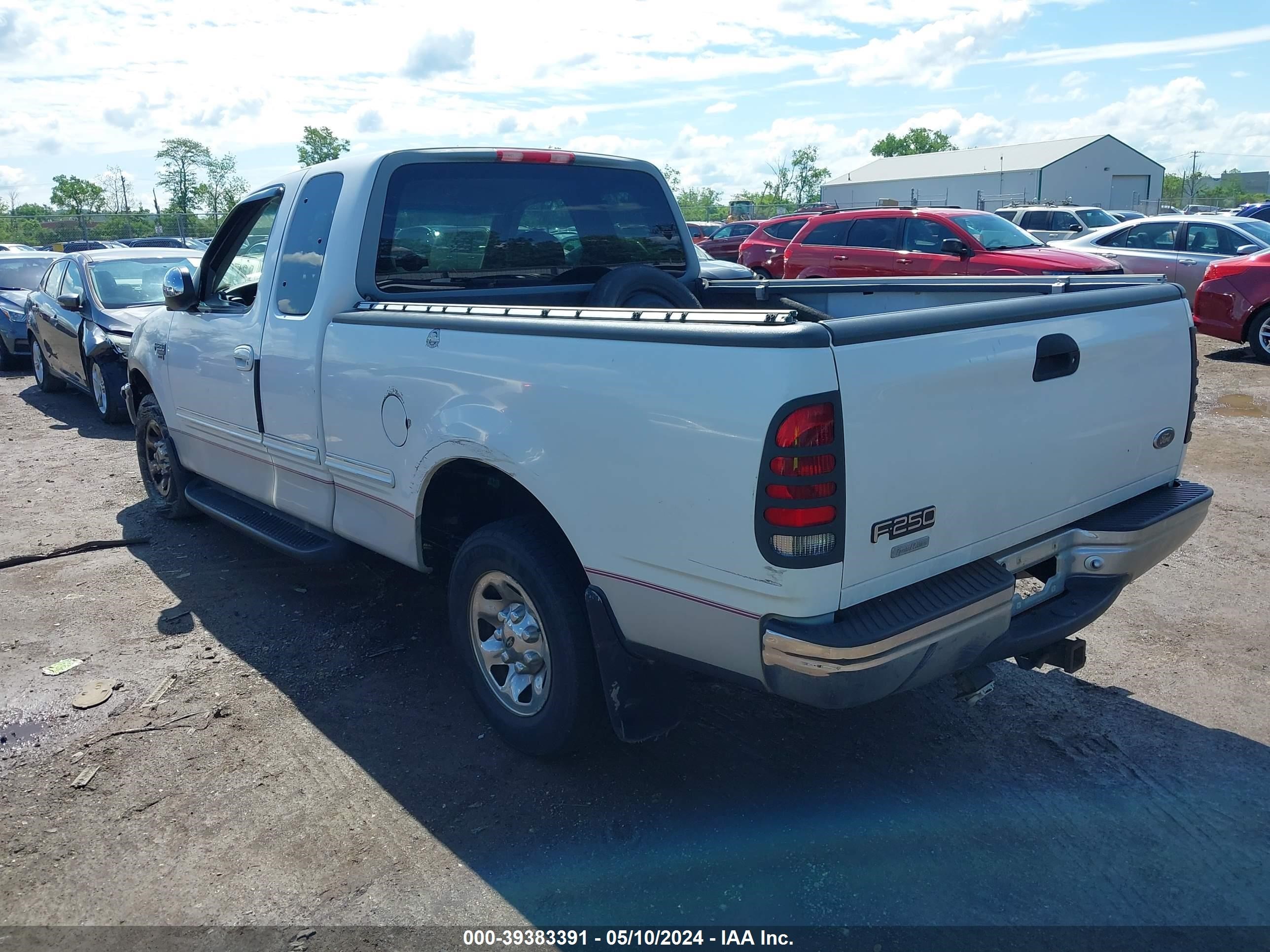 Photo 2 VIN: 1FTPX27L8WNB94469 - FORD F250 