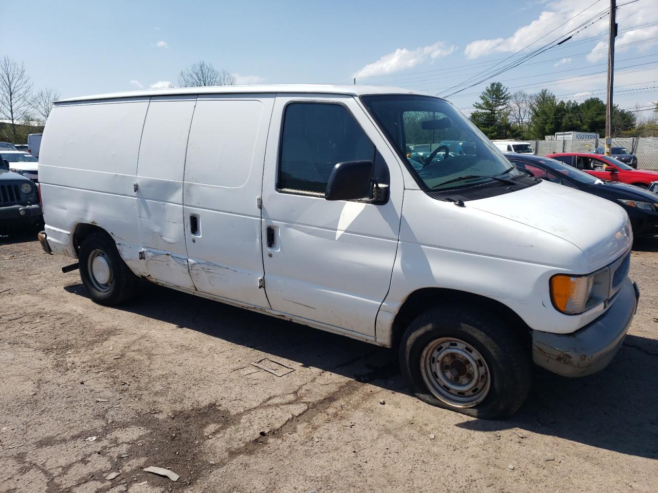 Photo 3 VIN: 1FTRE14202HB23571 - FORD ECONOLINE 