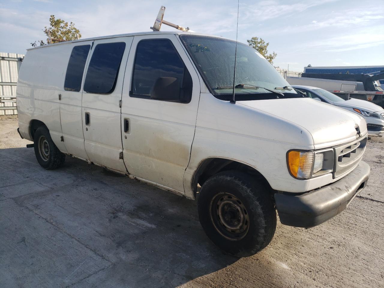 Photo 3 VIN: 1FTRE1420YHB70186 - FORD ECONOLINE 