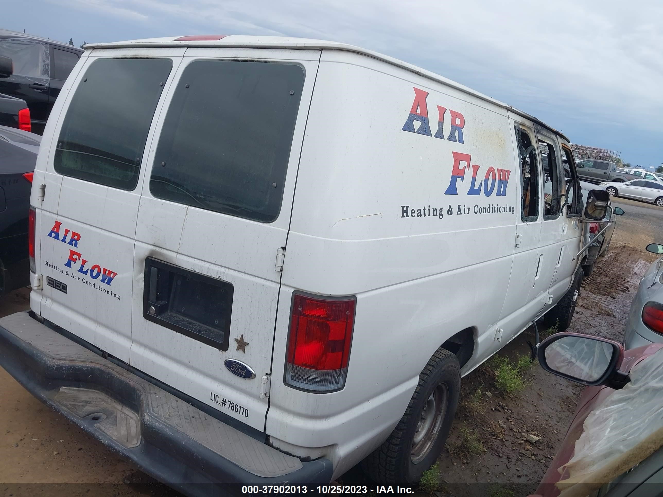 Photo 3 VIN: 1FTRE14223HA42587 - FORD ECONOLINE 