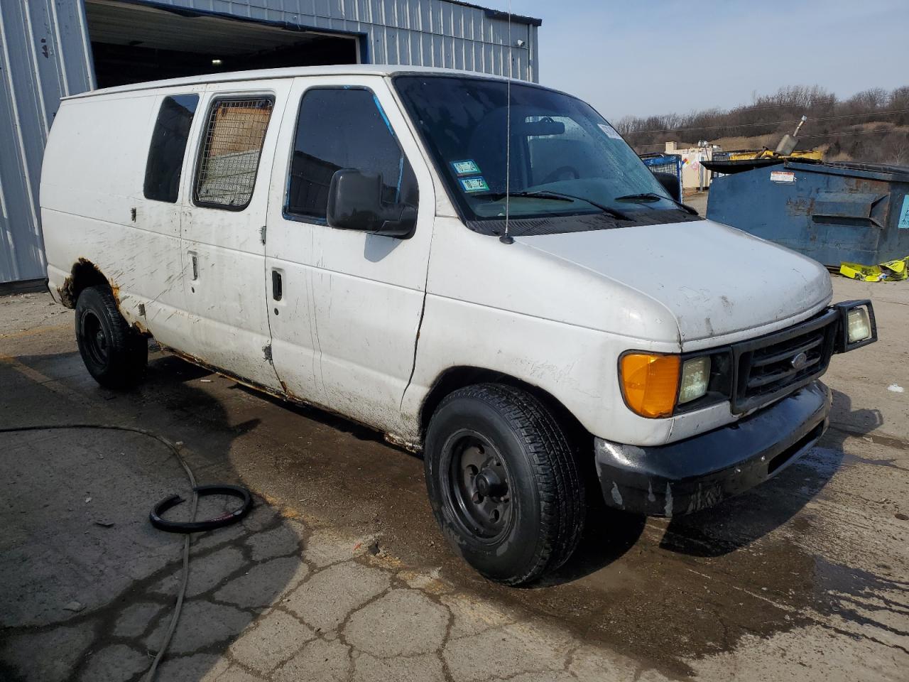 Photo 3 VIN: 1FTRE14263HC03104 - FORD ECONOLINE 