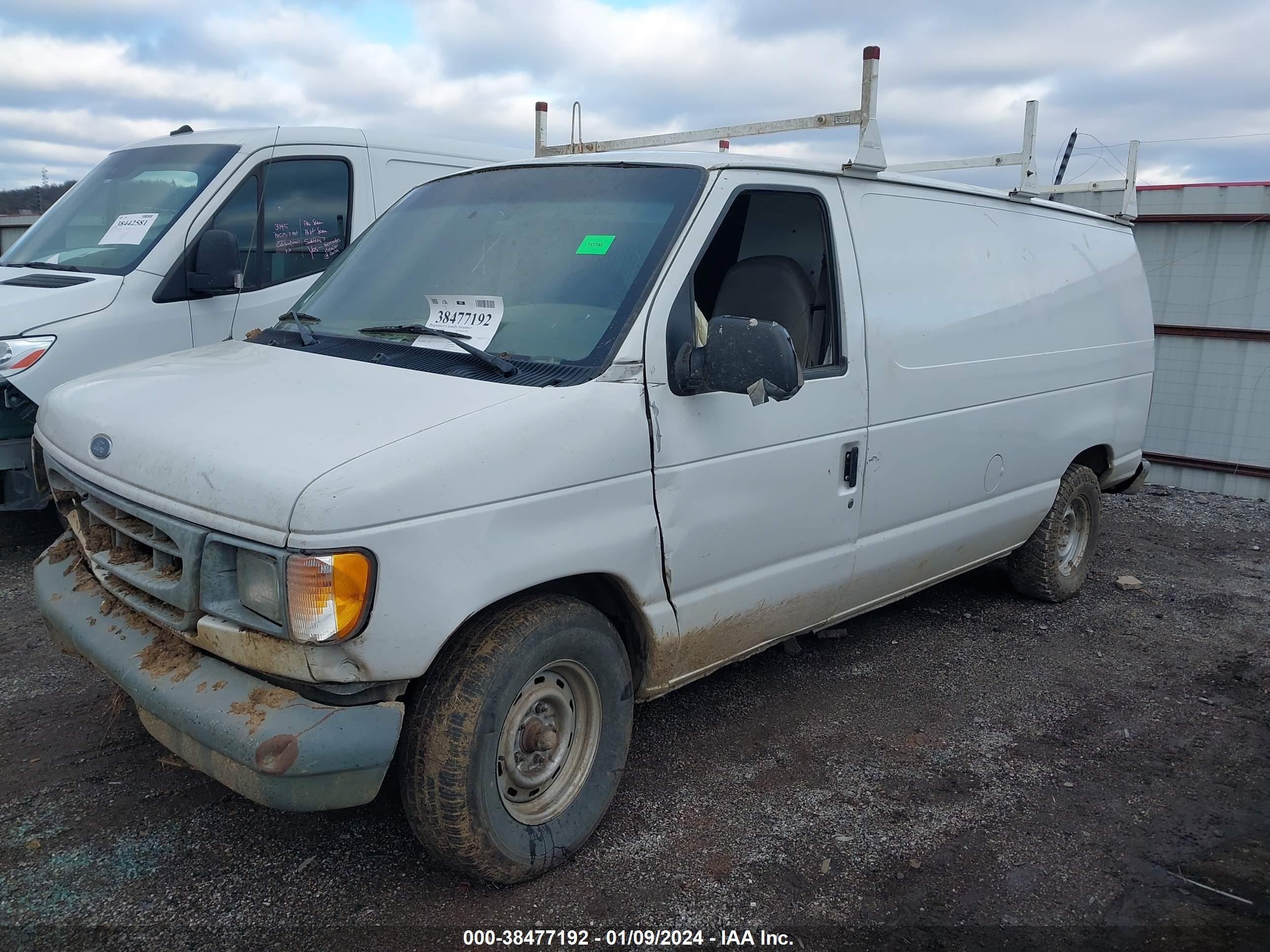 Photo 1 VIN: 1FTRE14292HB63888 - FORD ECONOLINE 