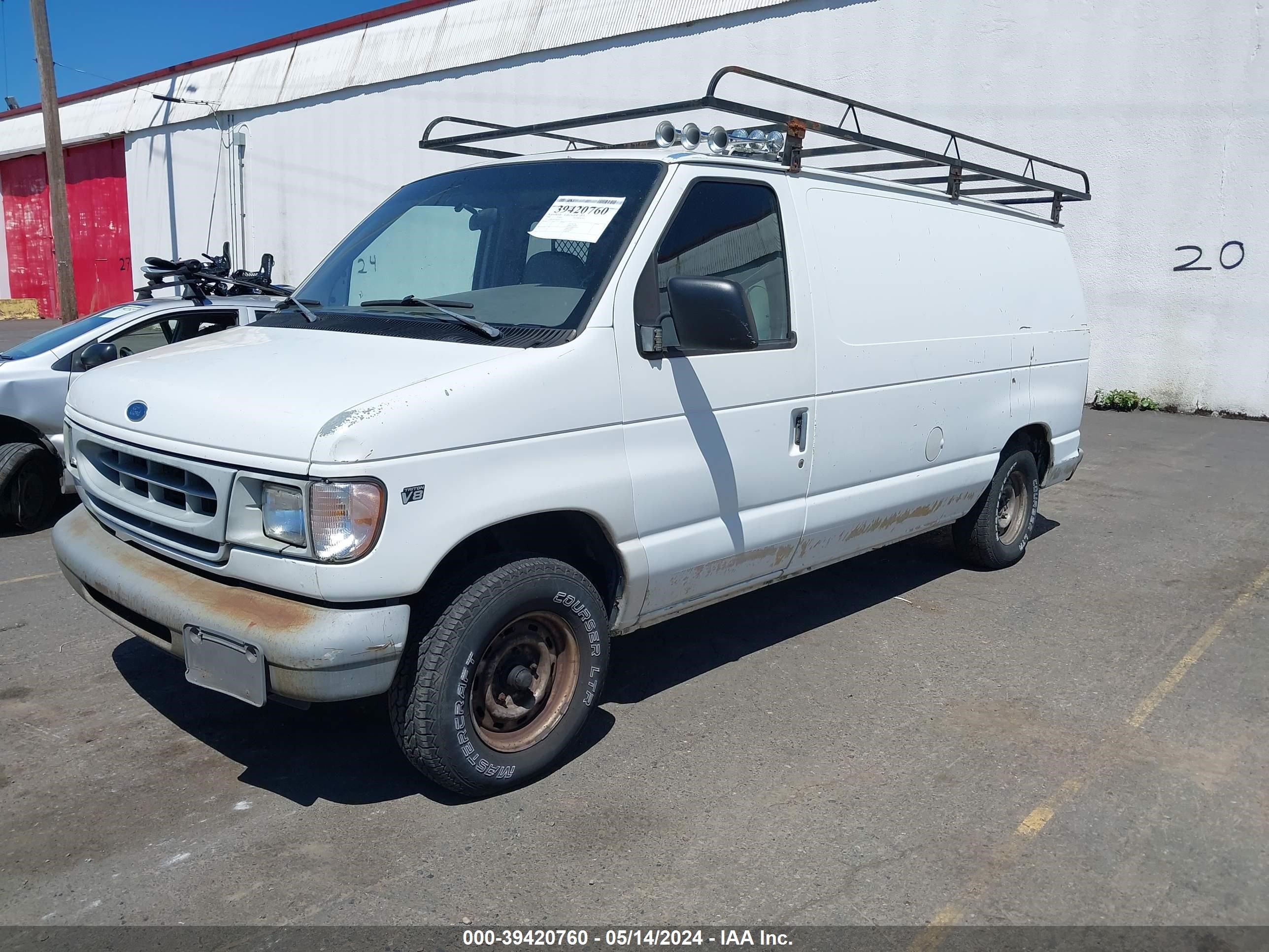 Photo 1 VIN: 1FTRE1462WHA01173 - FORD ECONOLINE 