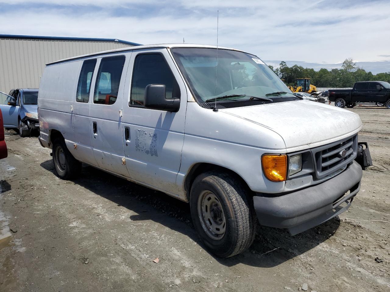 Photo 3 VIN: 1FTRE14W25HA20420 - FORD ECONOLINE 