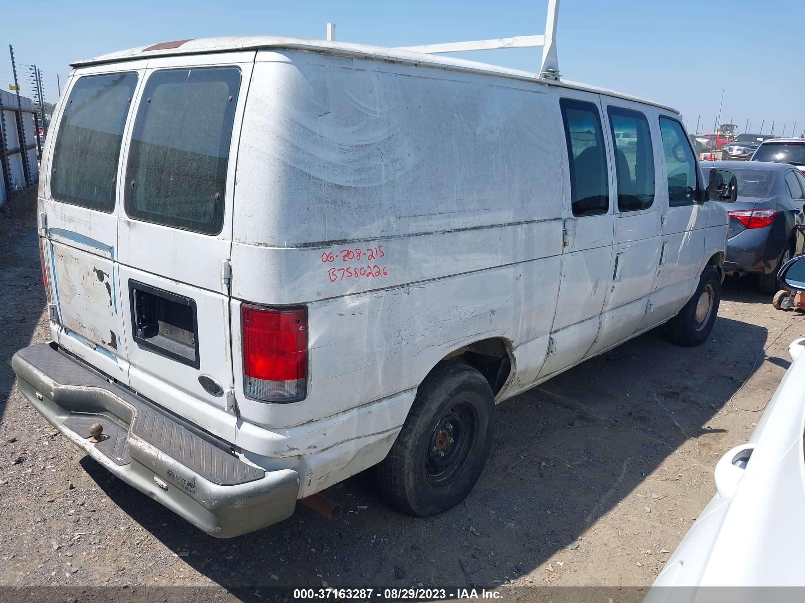 Photo 3 VIN: 1FTRE14W51HB33305 - FORD ECONOLINE 