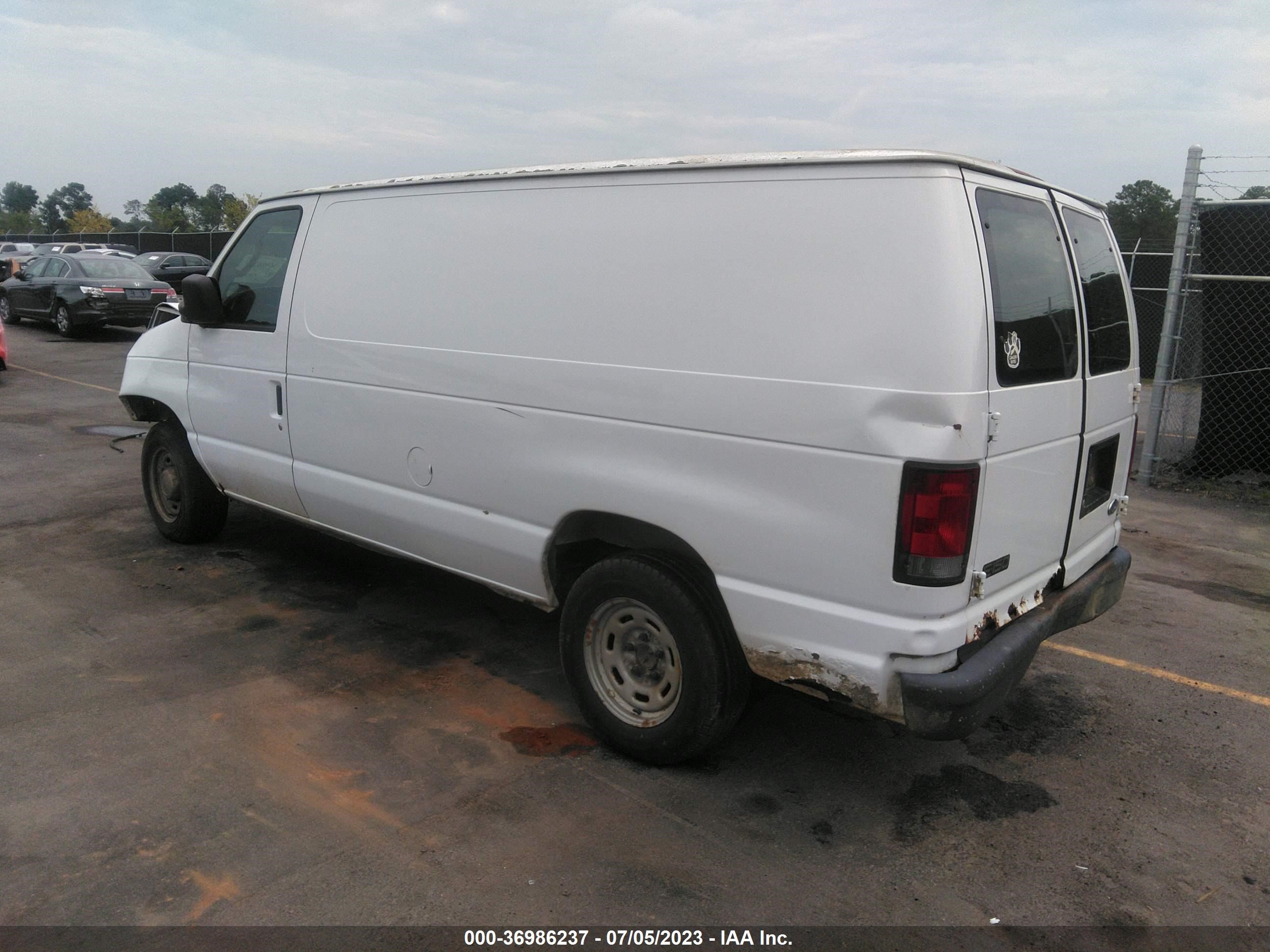 Photo 2 VIN: 1FTRE14W75HA89345 - FORD ECONOLINE 