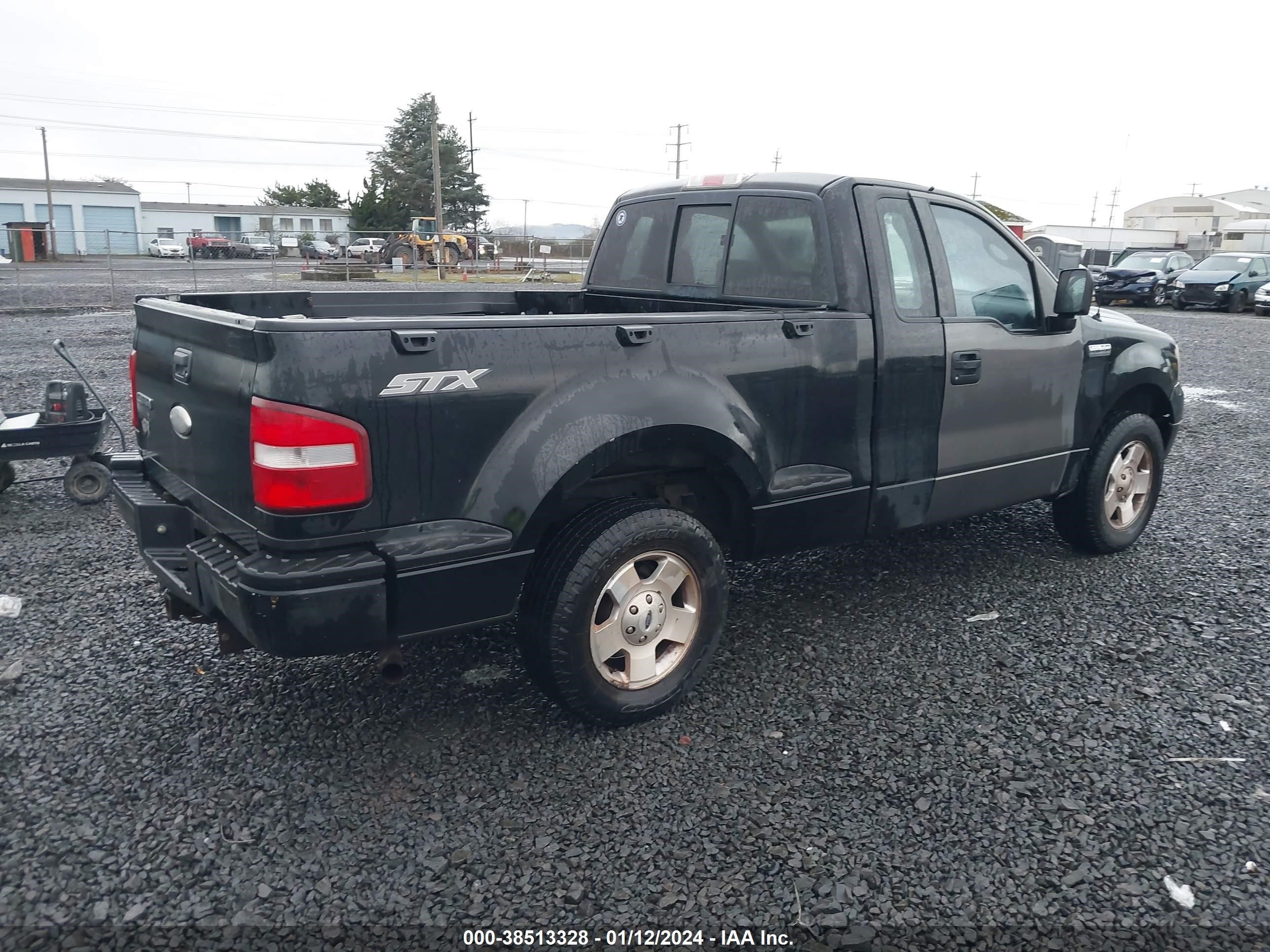 Photo 3 VIN: 1FTRF02296KA81520 - FORD F-150 