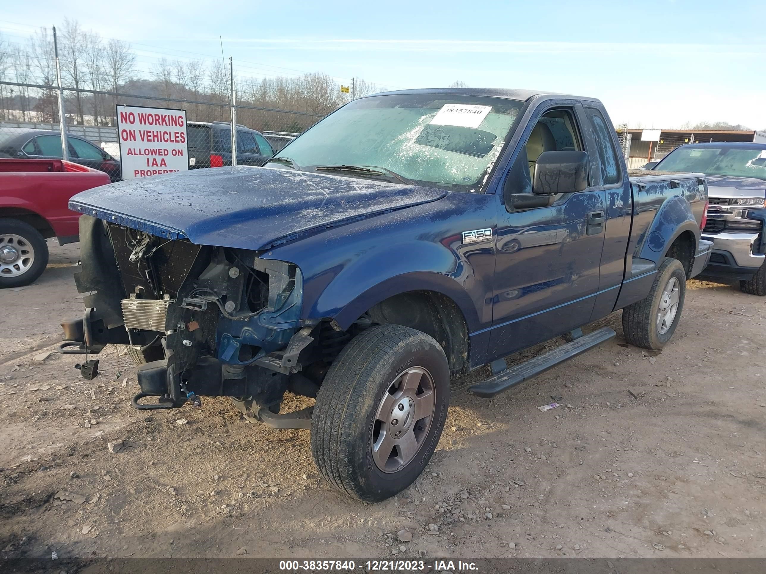 Photo 1 VIN: 1FTRF04W58KC37006 - FORD F-150 