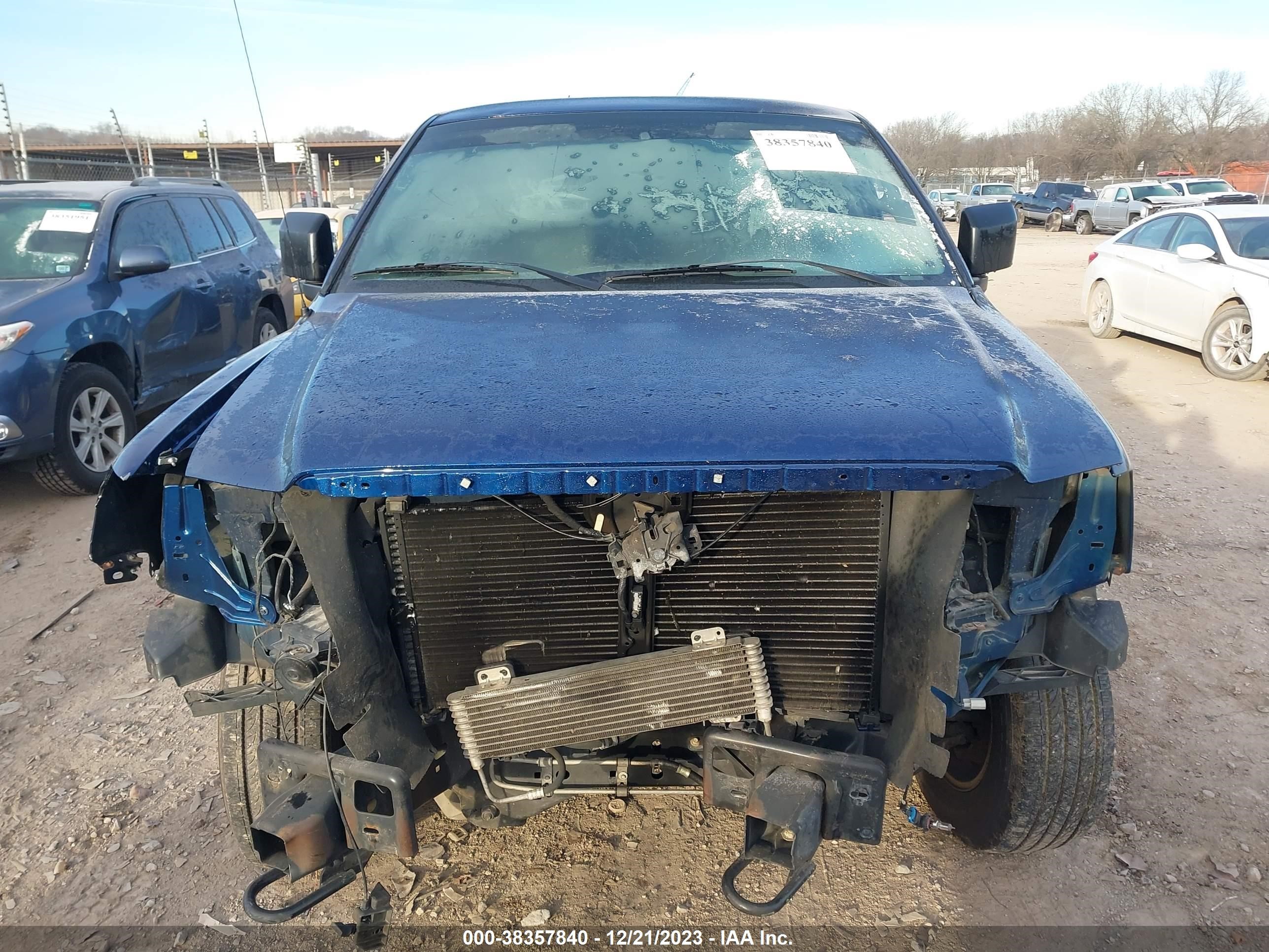 Photo 12 VIN: 1FTRF04W58KC37006 - FORD F-150 