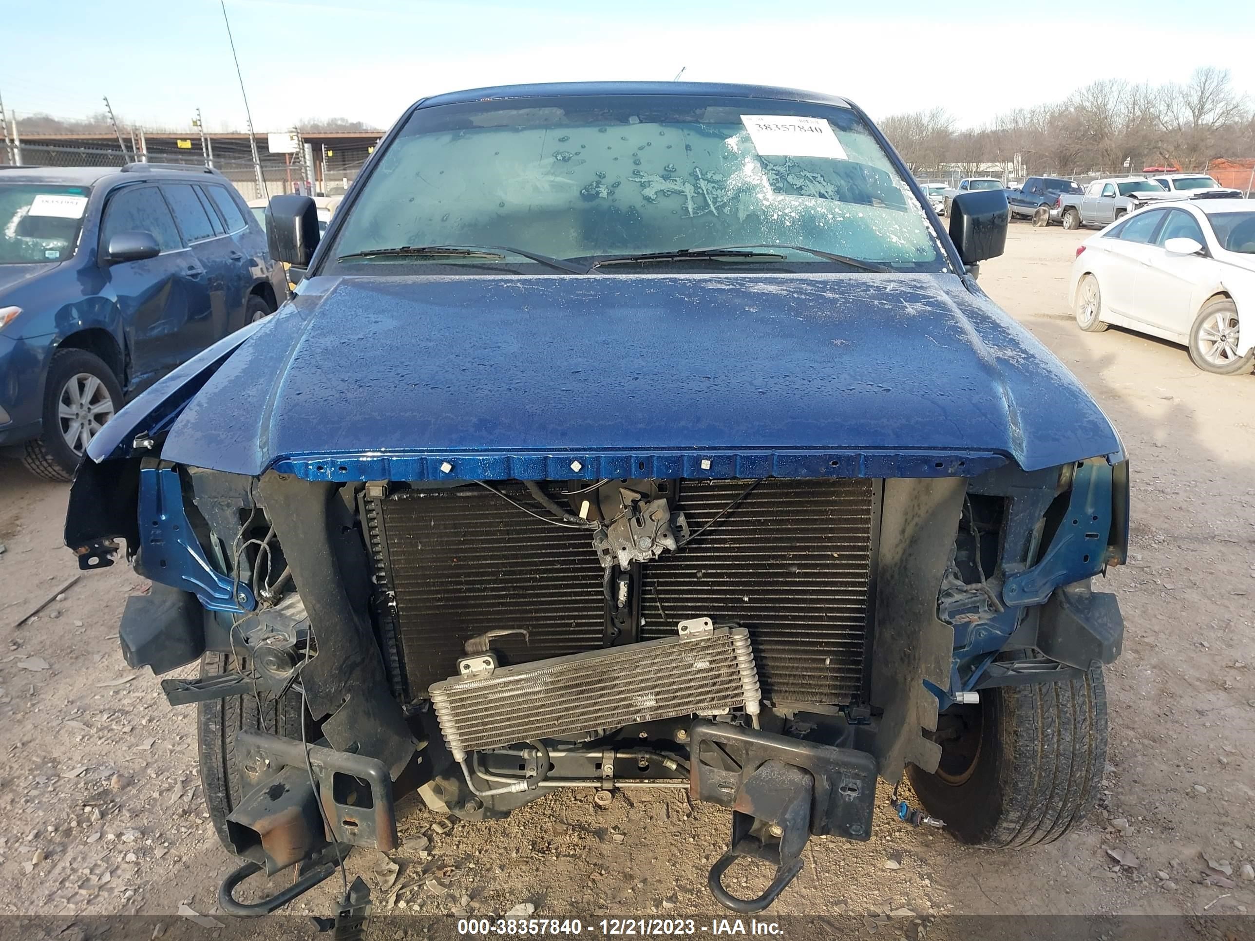 Photo 5 VIN: 1FTRF04W58KC37006 - FORD F-150 