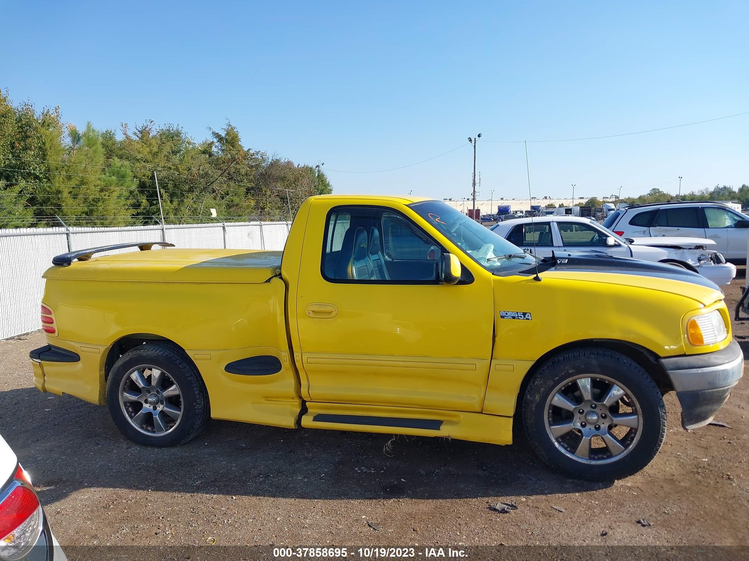 Photo 12 VIN: 1FTRF07L52KB68892 - FORD F-150 