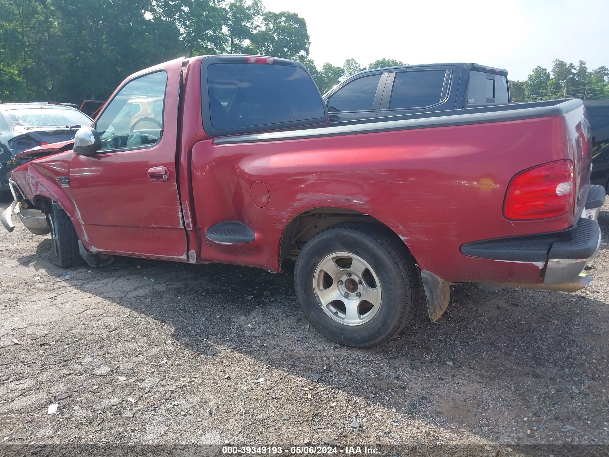 Photo 13 VIN: 1FTRF07W6XKA88714 - FORD F-150 