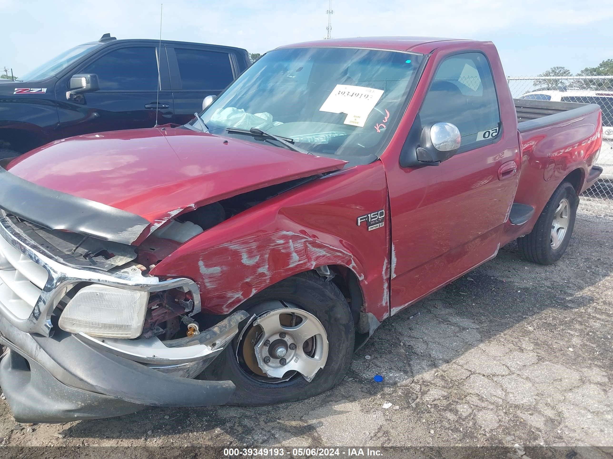 Photo 5 VIN: 1FTRF07W6XKA88714 - FORD F-150 